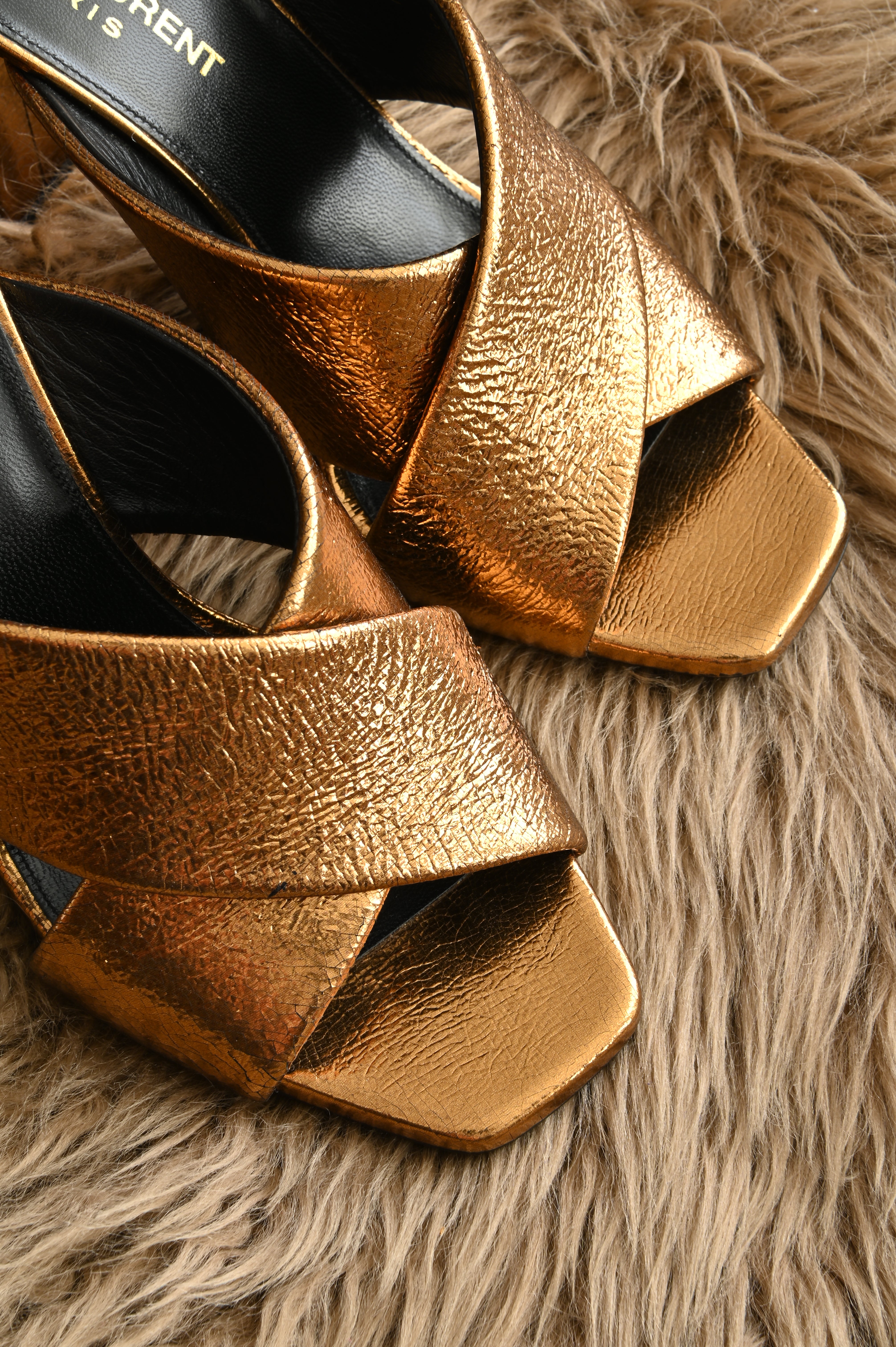 Saint Laurent Lou Metallic gold sandals