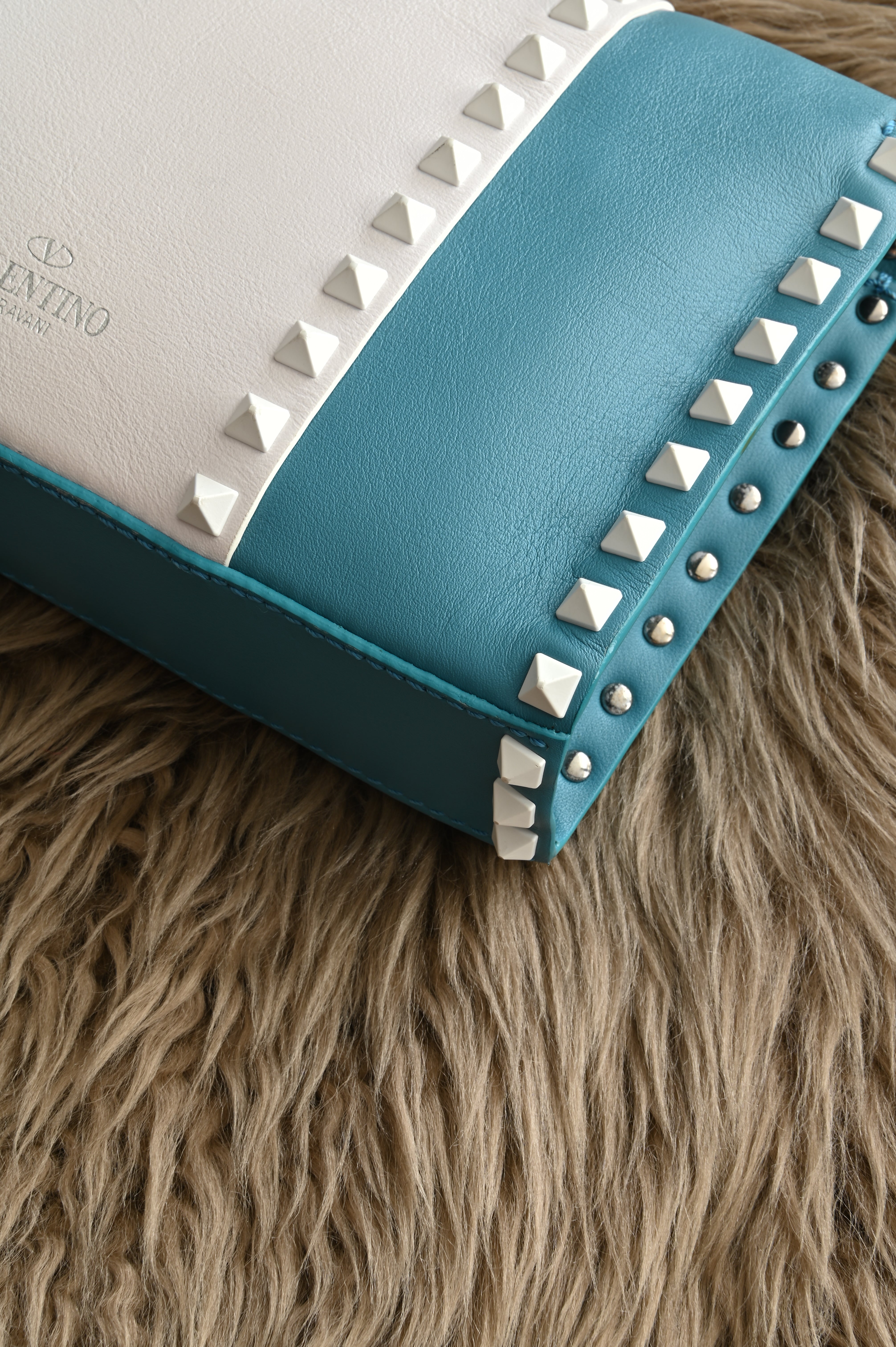 VALENTINO Rockstud two-toned bag