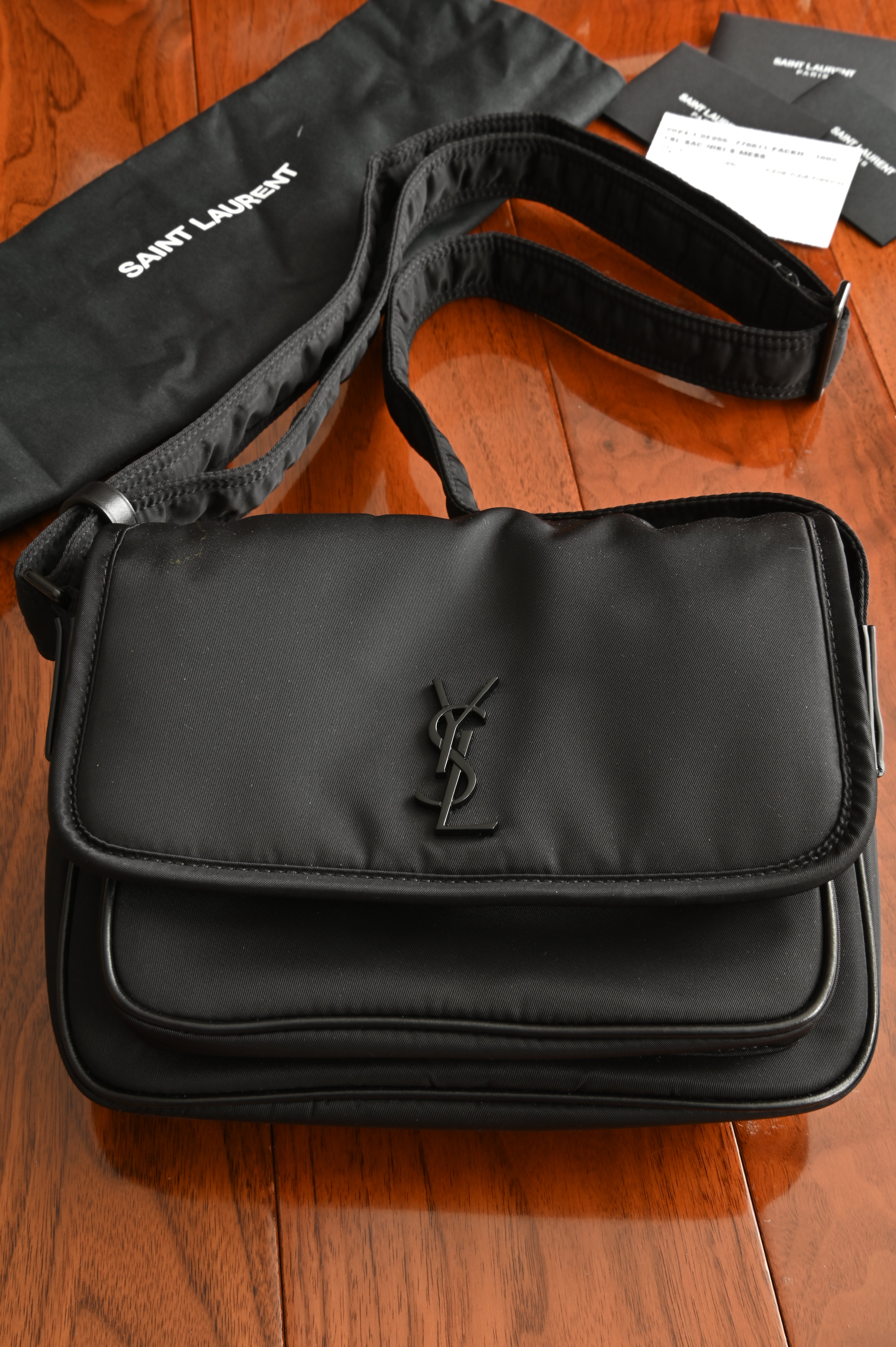 Saint Laurent Black Niki Messenger Bag