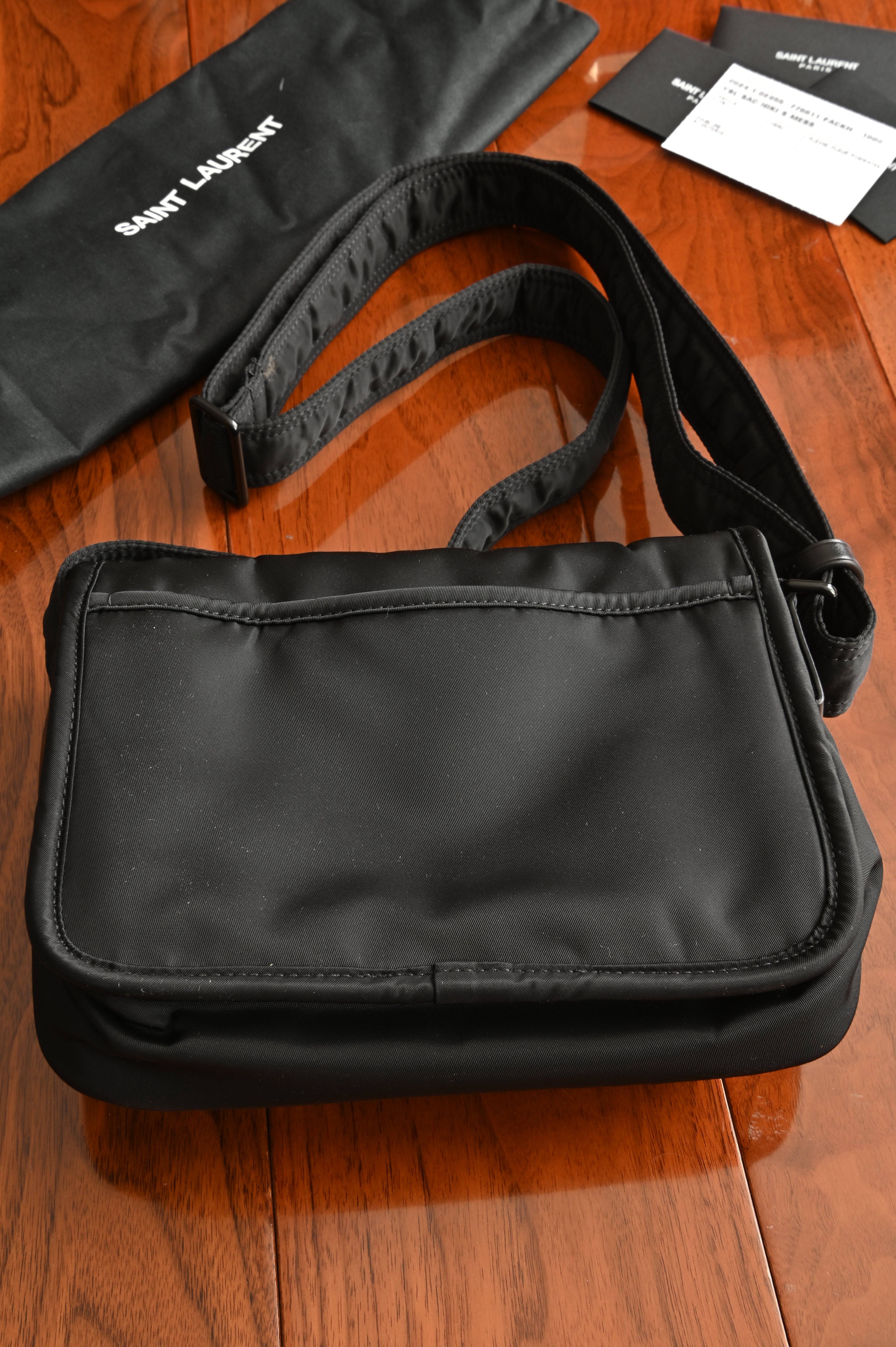 Saint Laurent Black Niki Messenger Bag