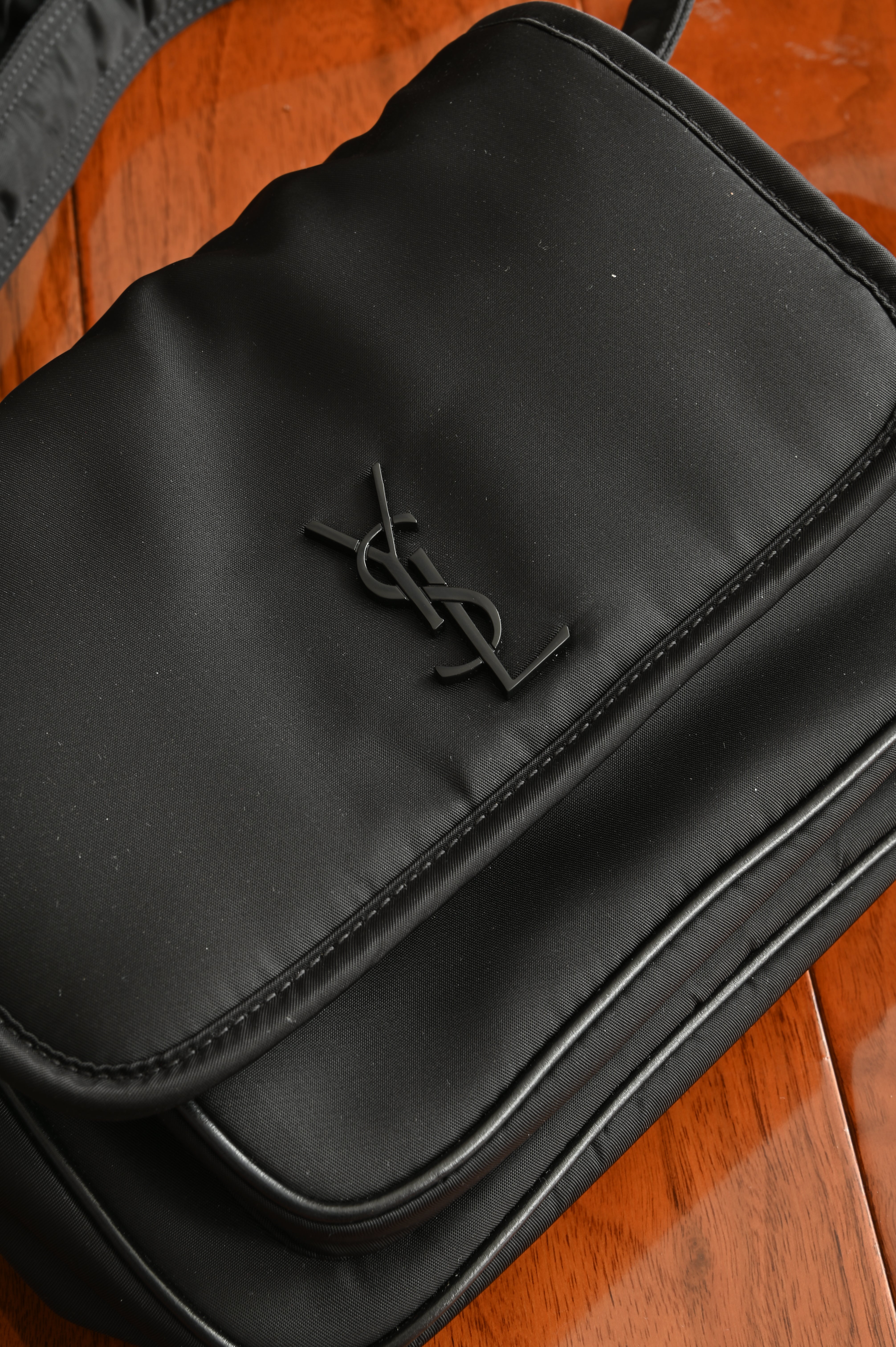 Saint Laurent Black Niki Messenger Bag