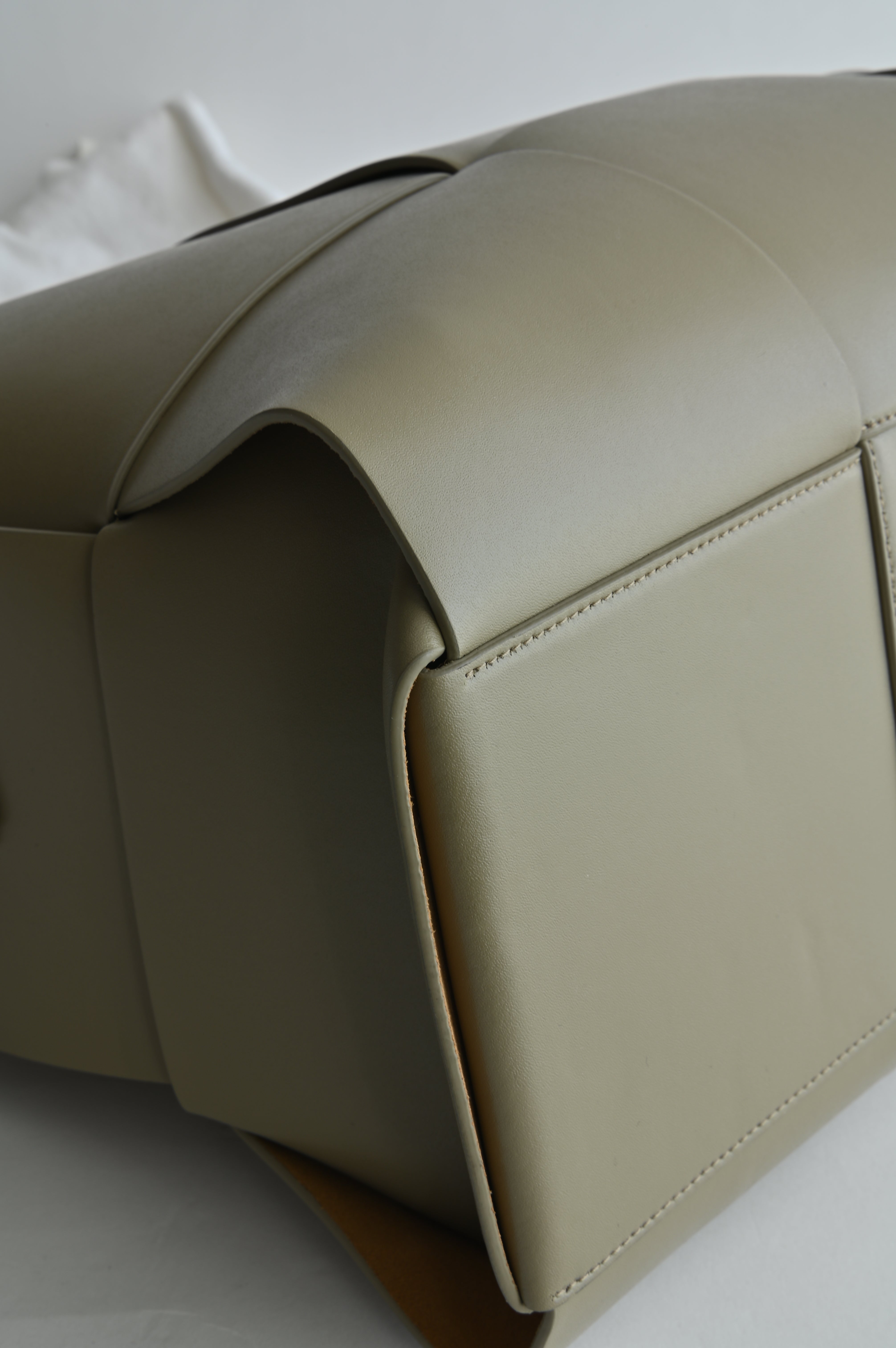 Bottega Veneta Calf Leather Maxi Intrecciato Arco Briefcase