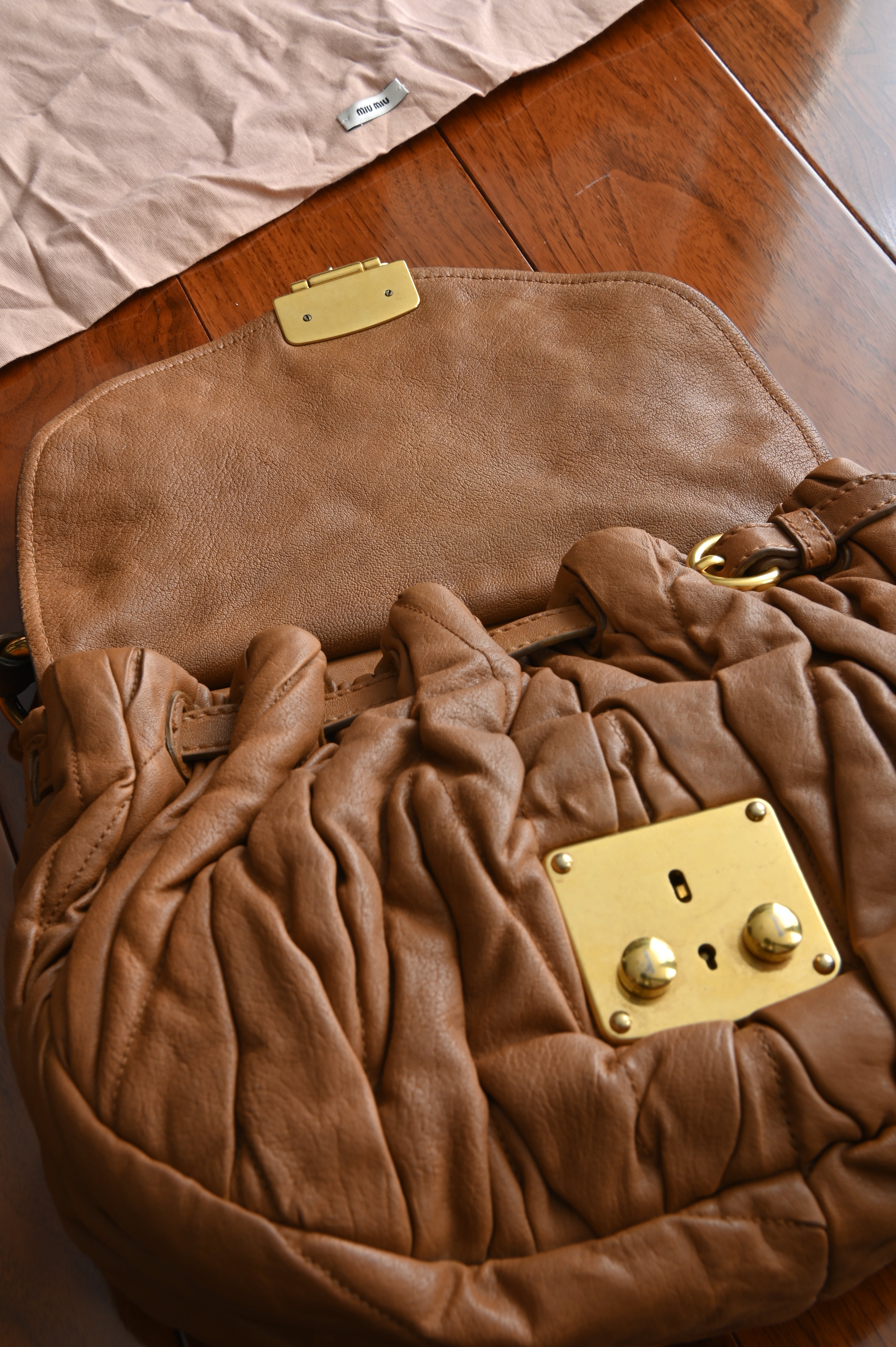 Miu Miu Coffer Matelassé leather hobo bag in Tan