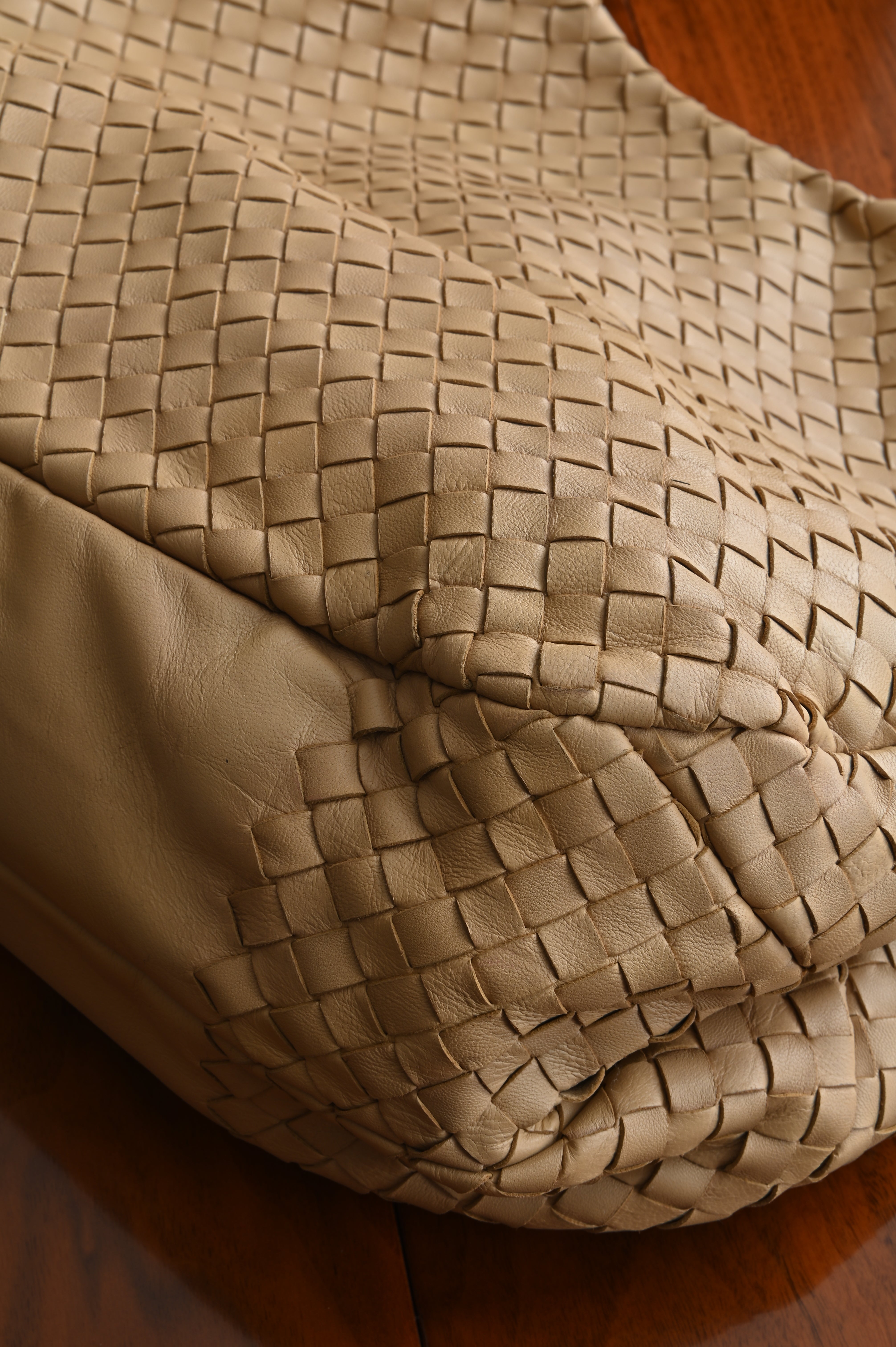 Bottega Veneta Sand Intrecciato Woven Nappa Leather Large Campana Bag