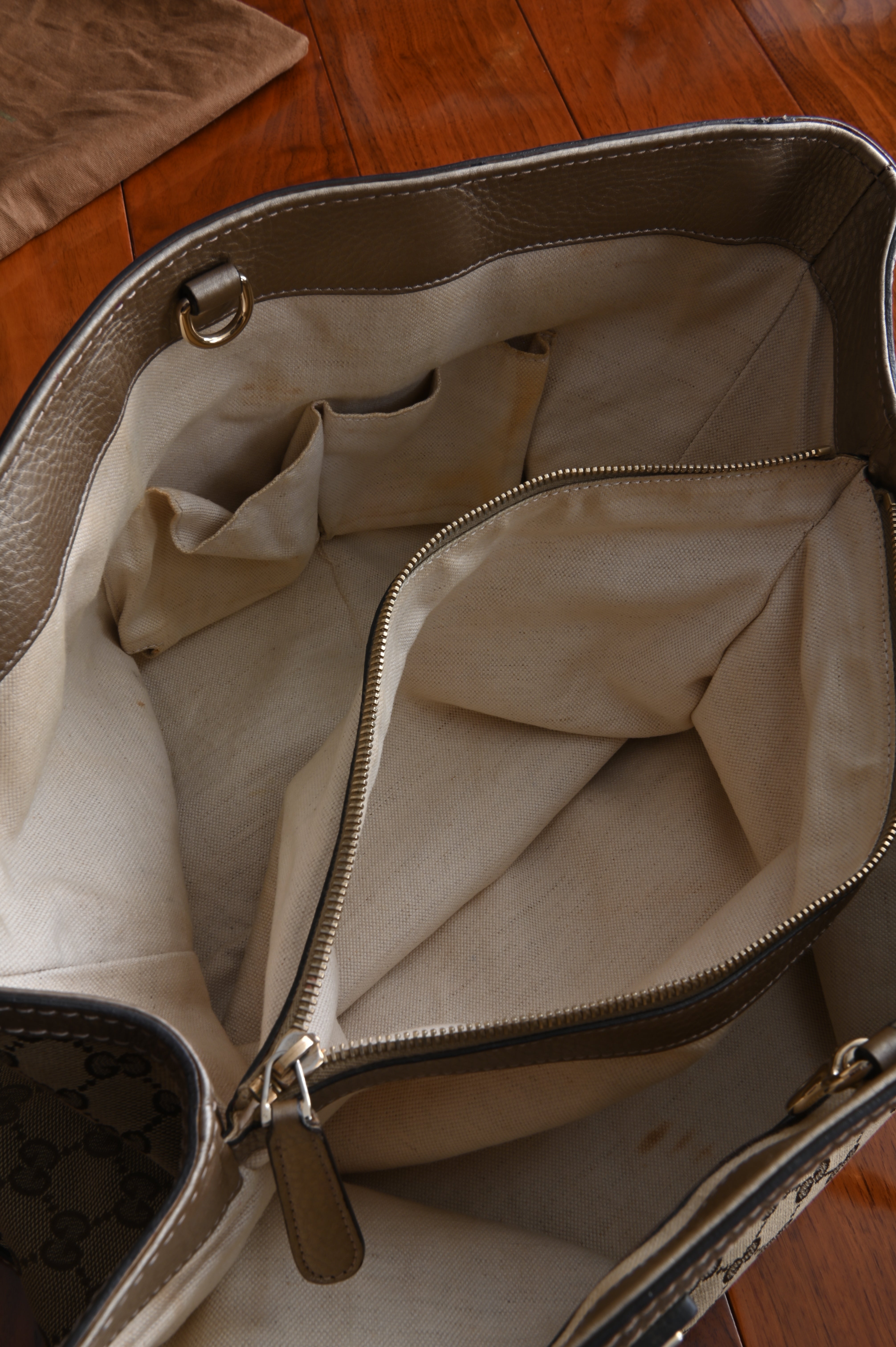 Gucci Champagne gold GG Canvas Bella large Tote Bag