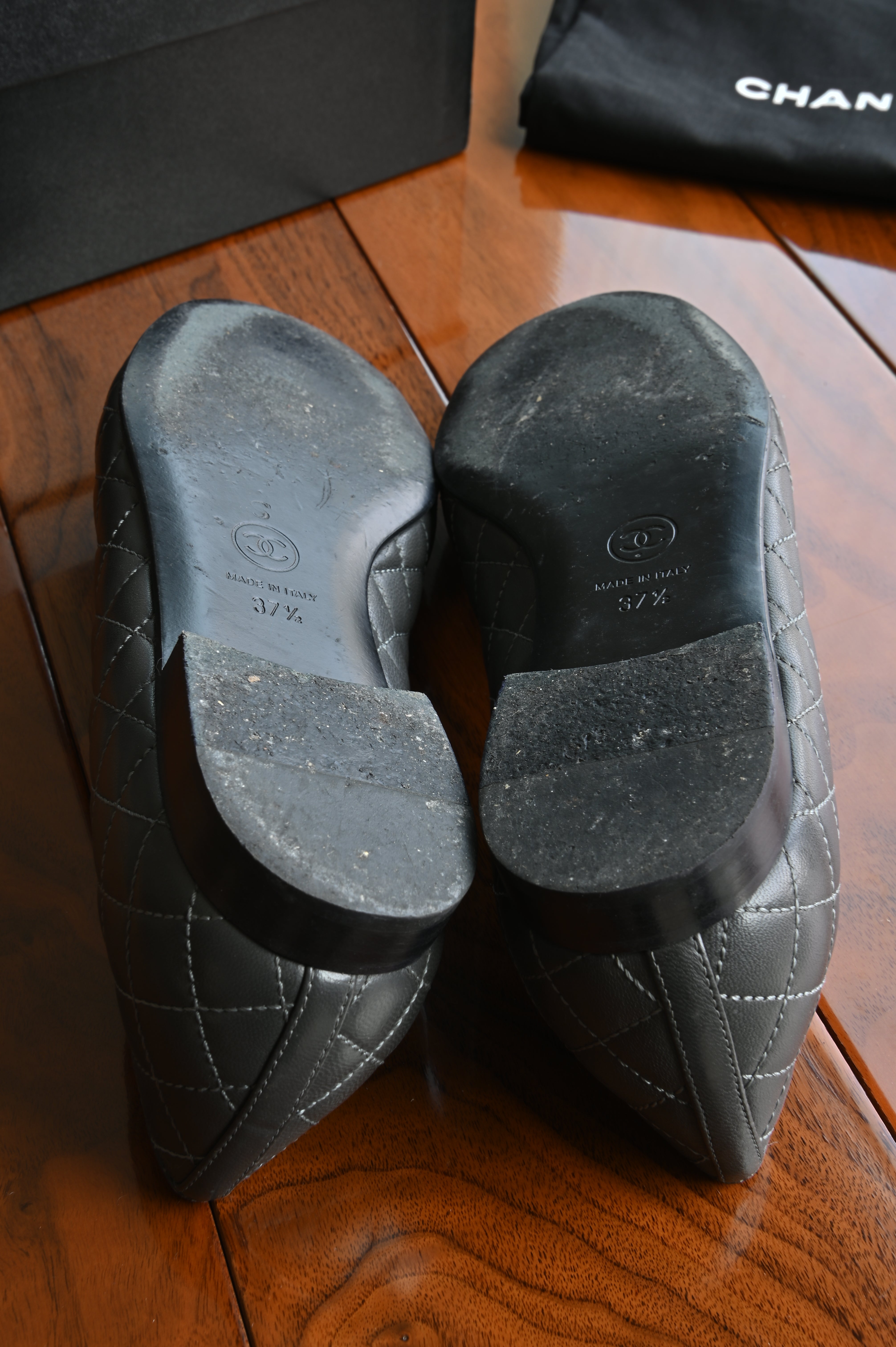 Chanel CC Gray Quilted Ballet Flats