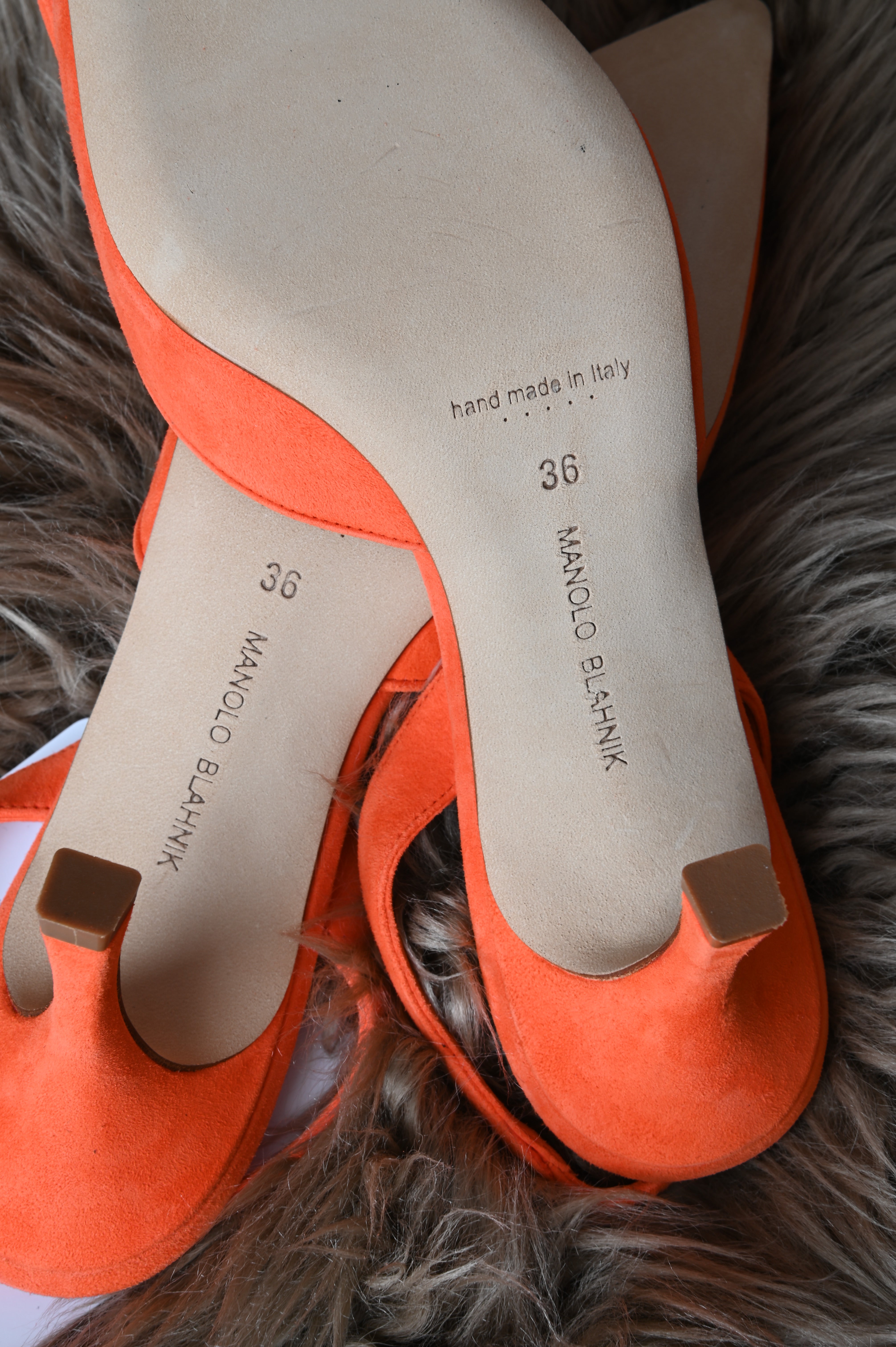 Manolo Blahnik Maysli slingback in Orange suede