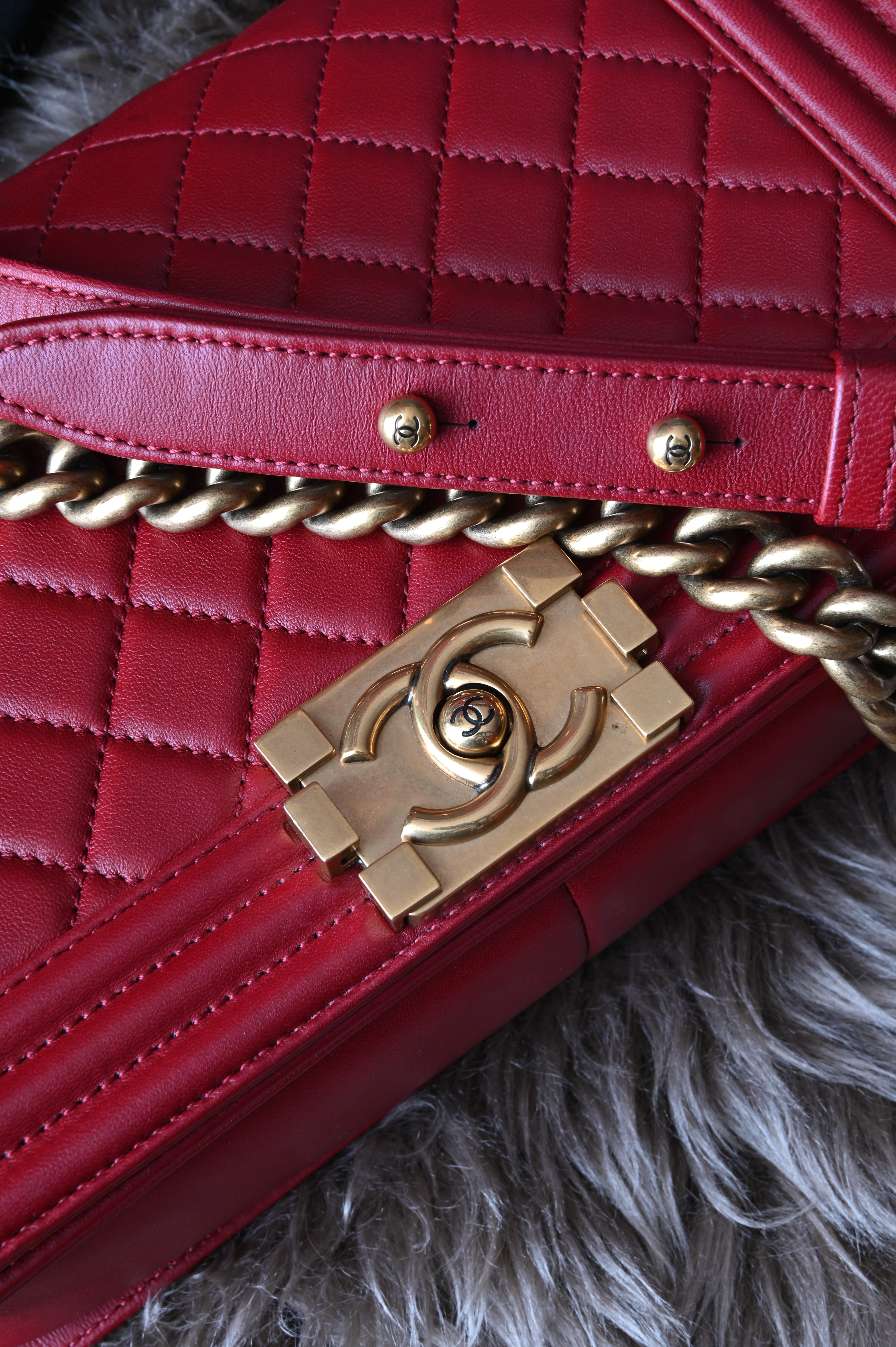 Chanel Le boy medium in soft leather and GHW
