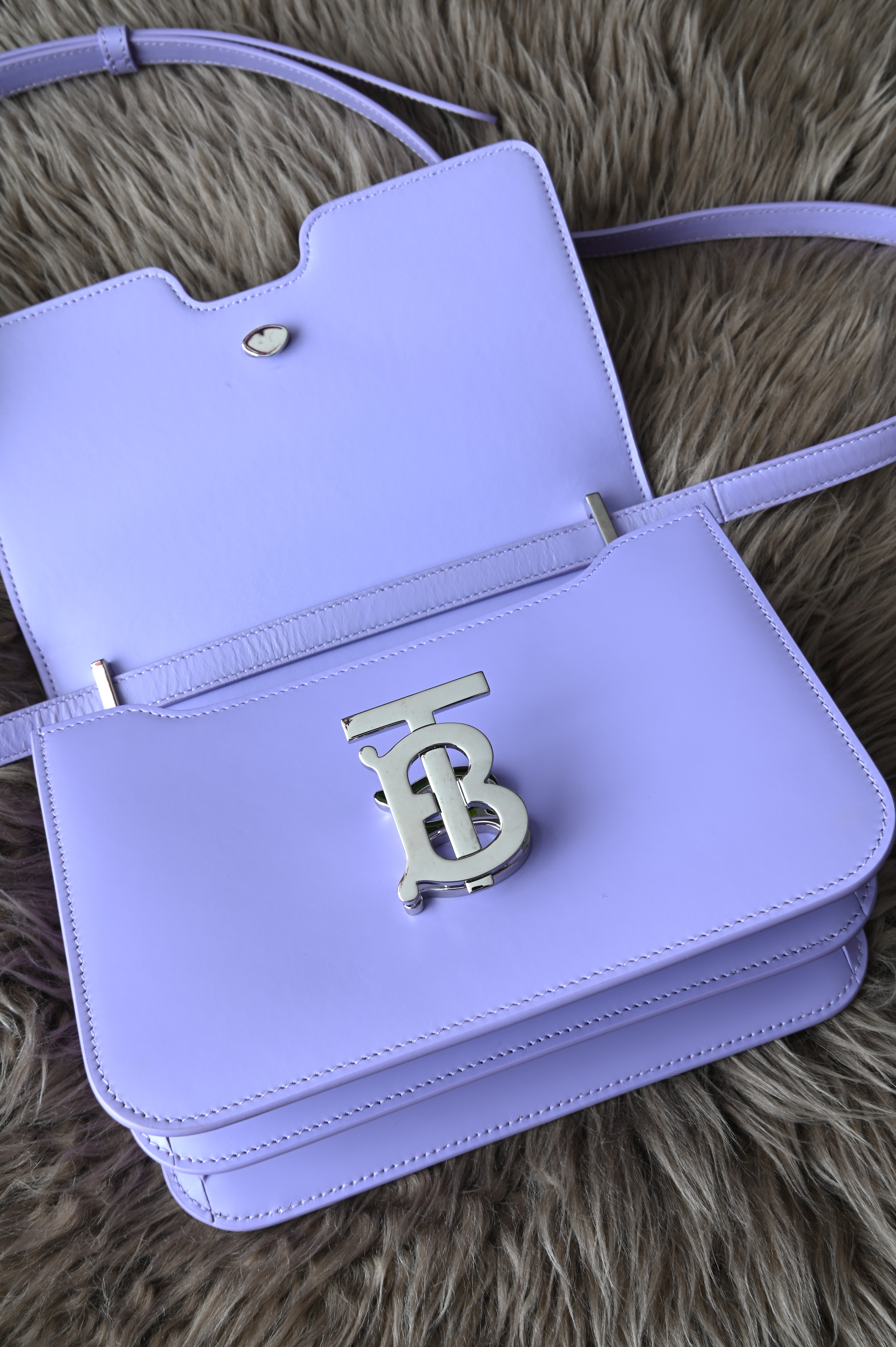 Burberry TB Flap bag in lilac and Silver hardware