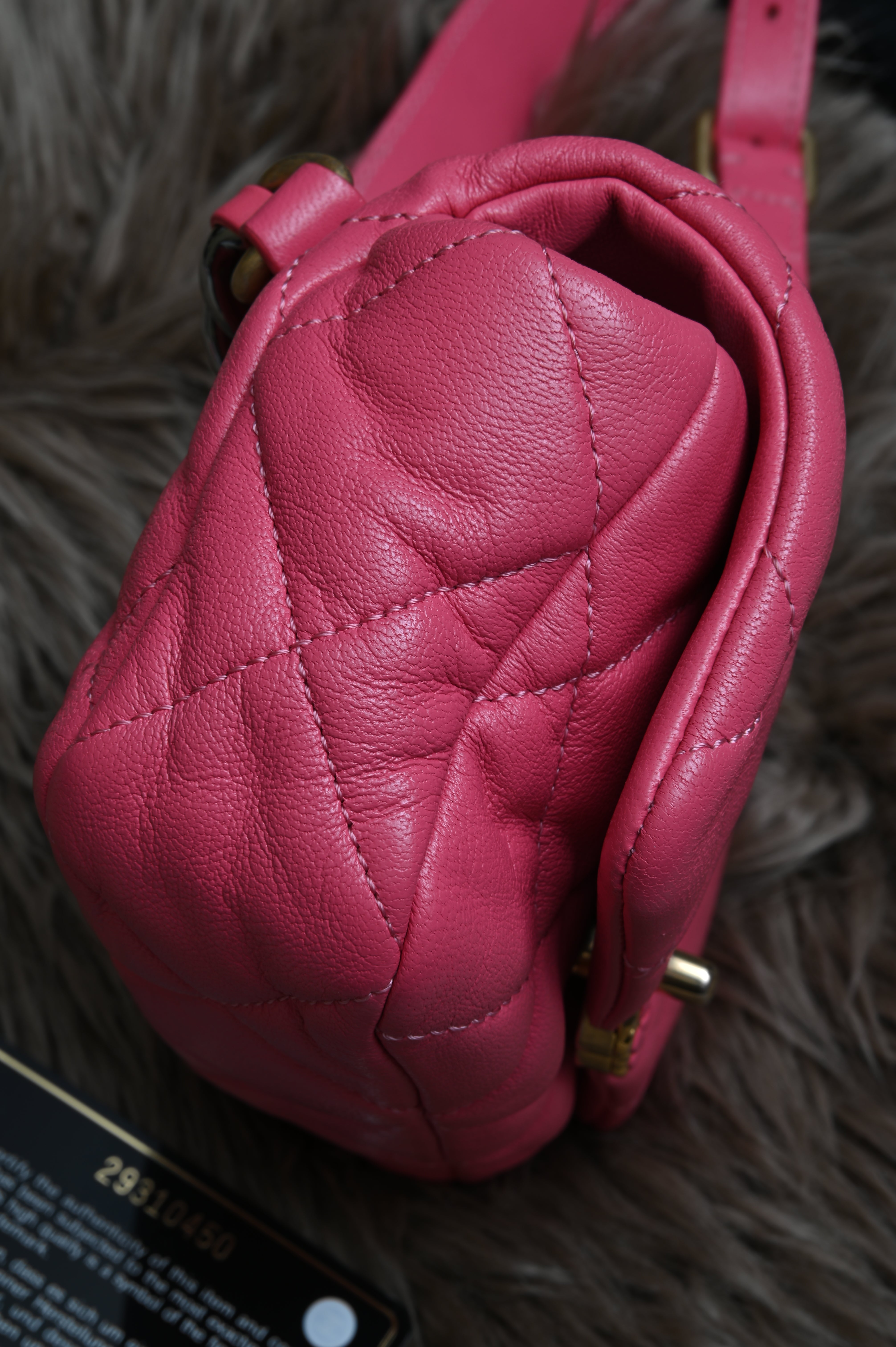 Chanel CC quilted lambskin 19 Belt Bag in pink