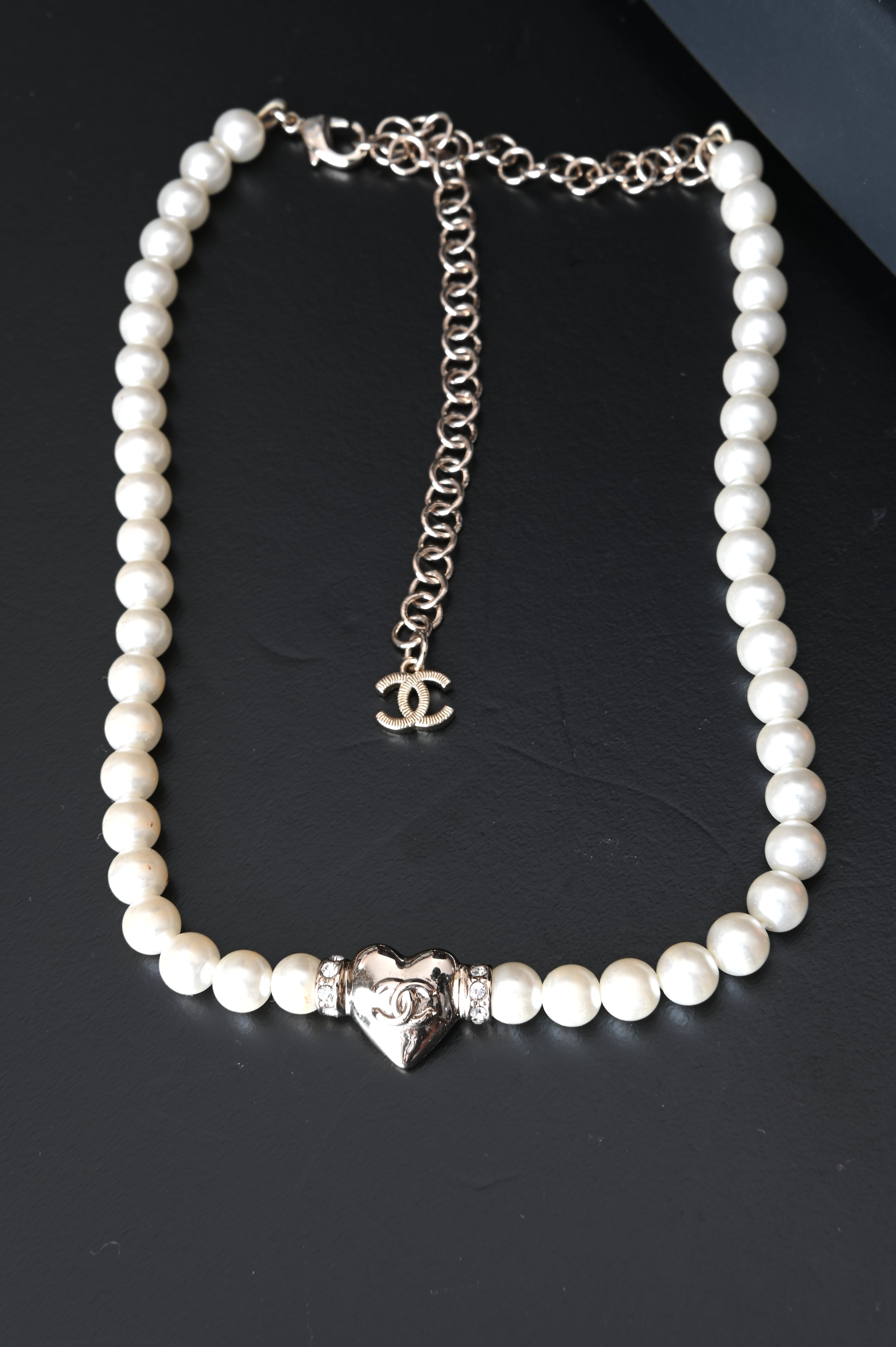 Chanel CC embellished faux pearl in light gold hardware necklace