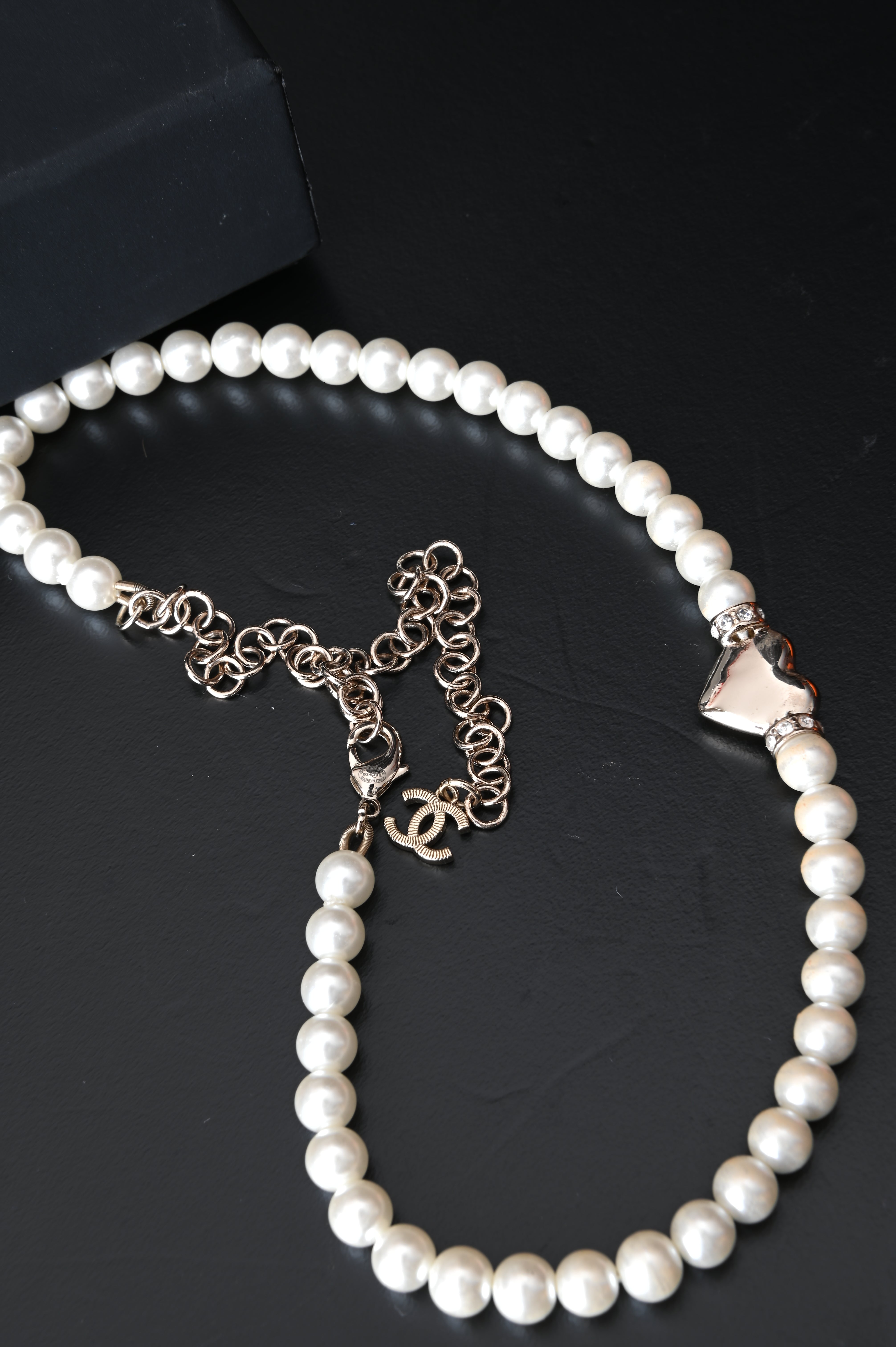 Chanel CC embellished faux pearl in light gold hardware necklace