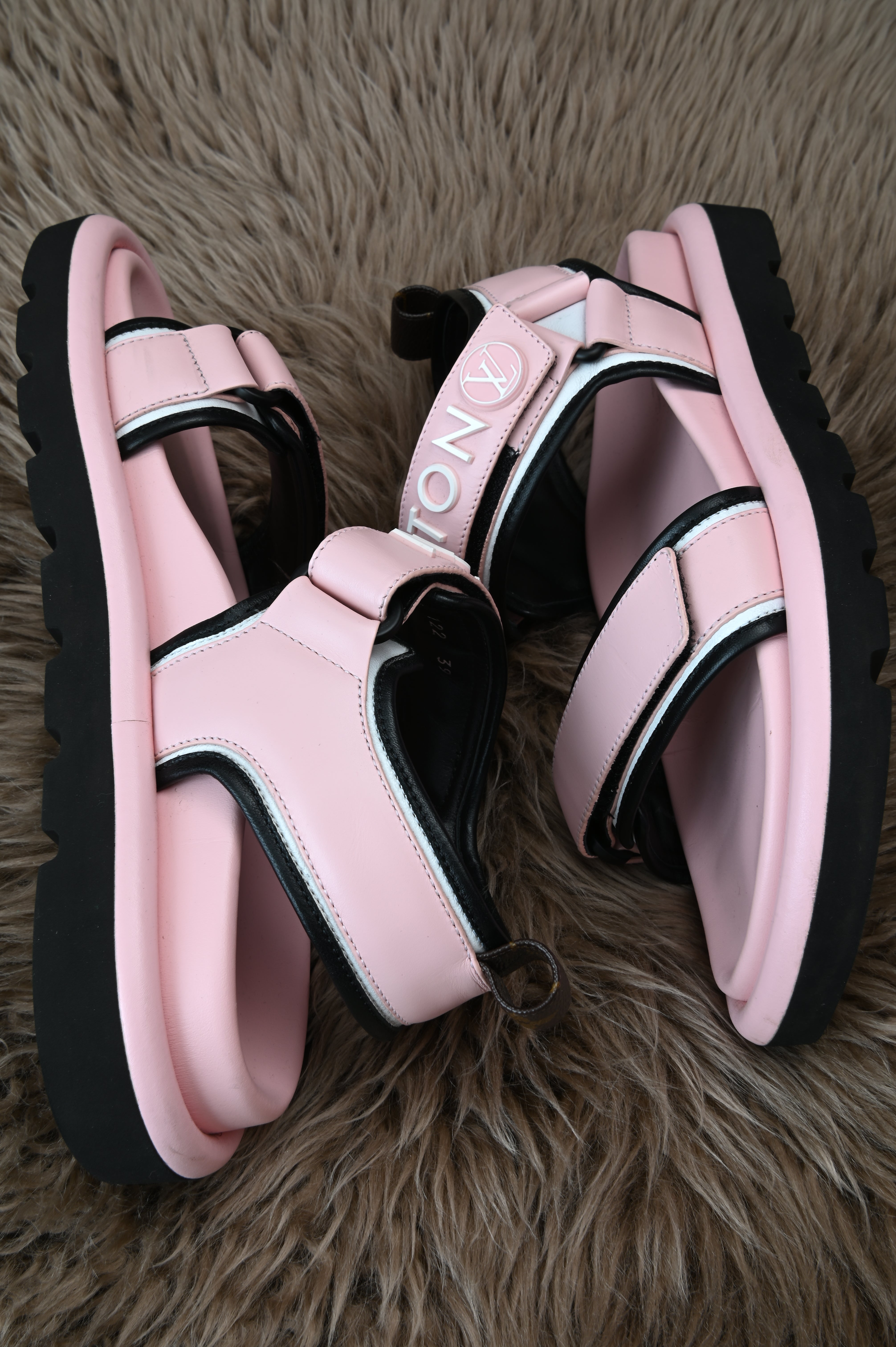 Louis Vuitton Calfskin Pillow Flat Sandals in pink