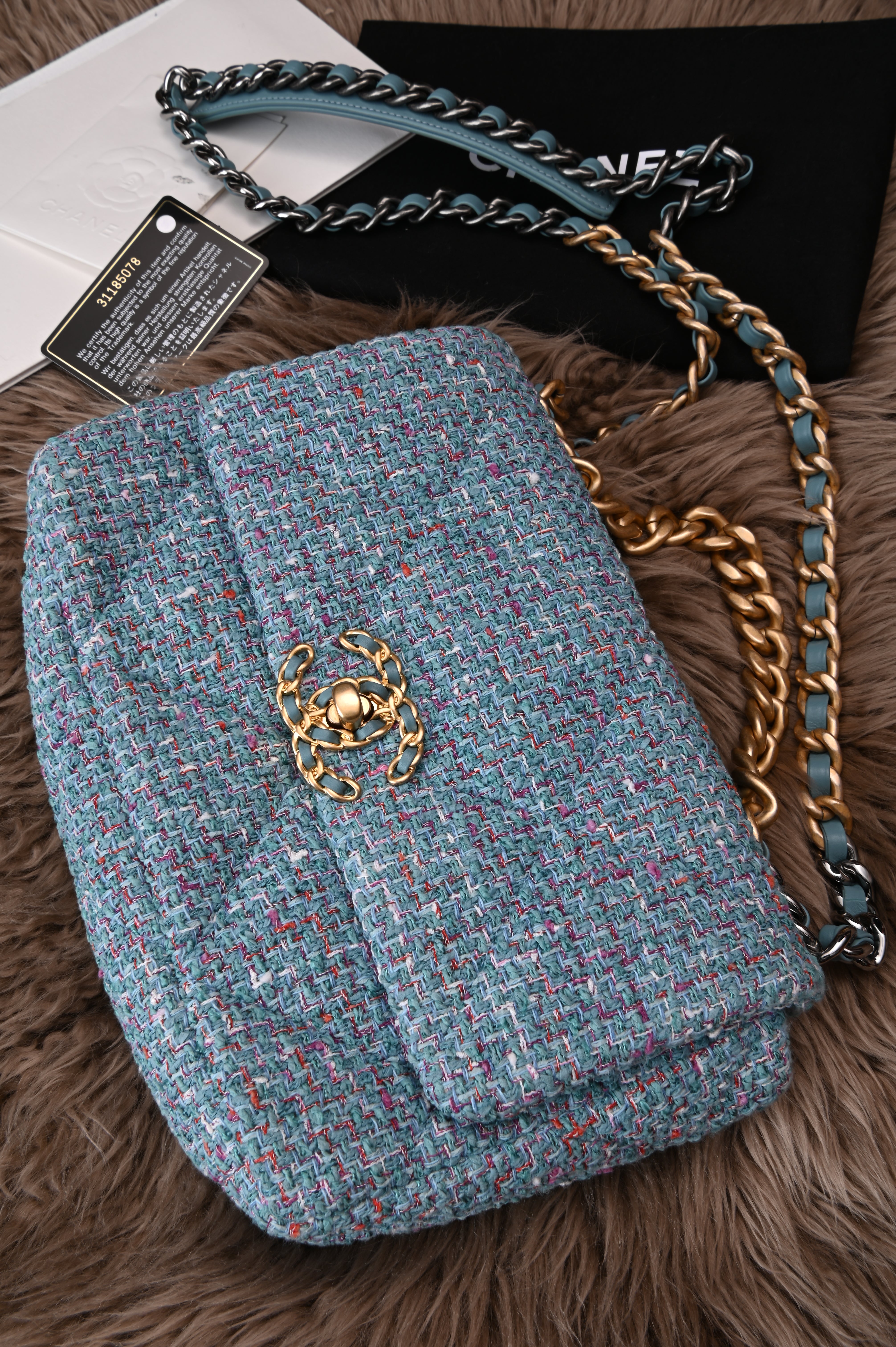 Chanel Medium CC 19 Tweed in blue multicolor