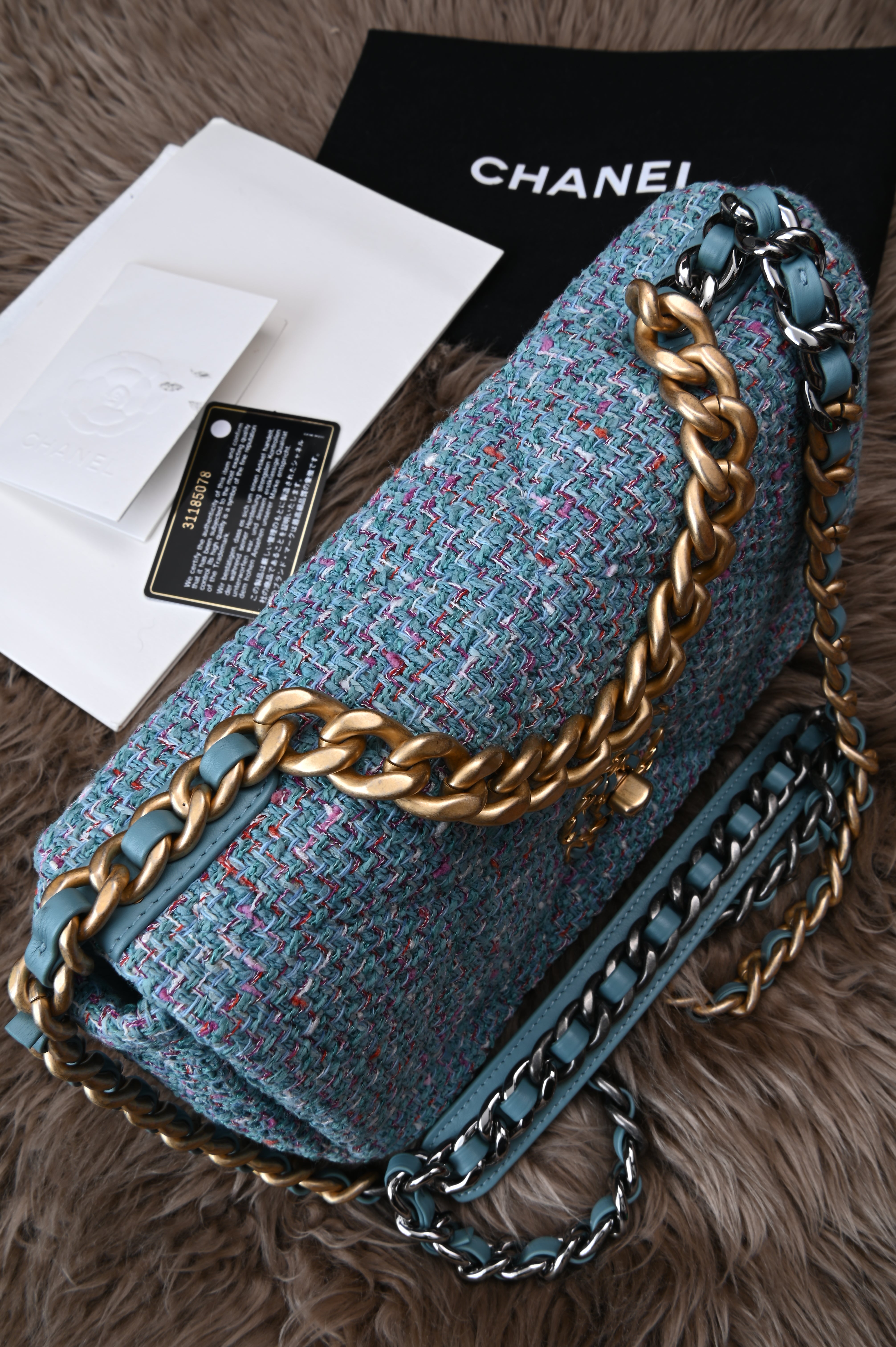 Chanel Medium CC 19 Tweed in blue multicolor