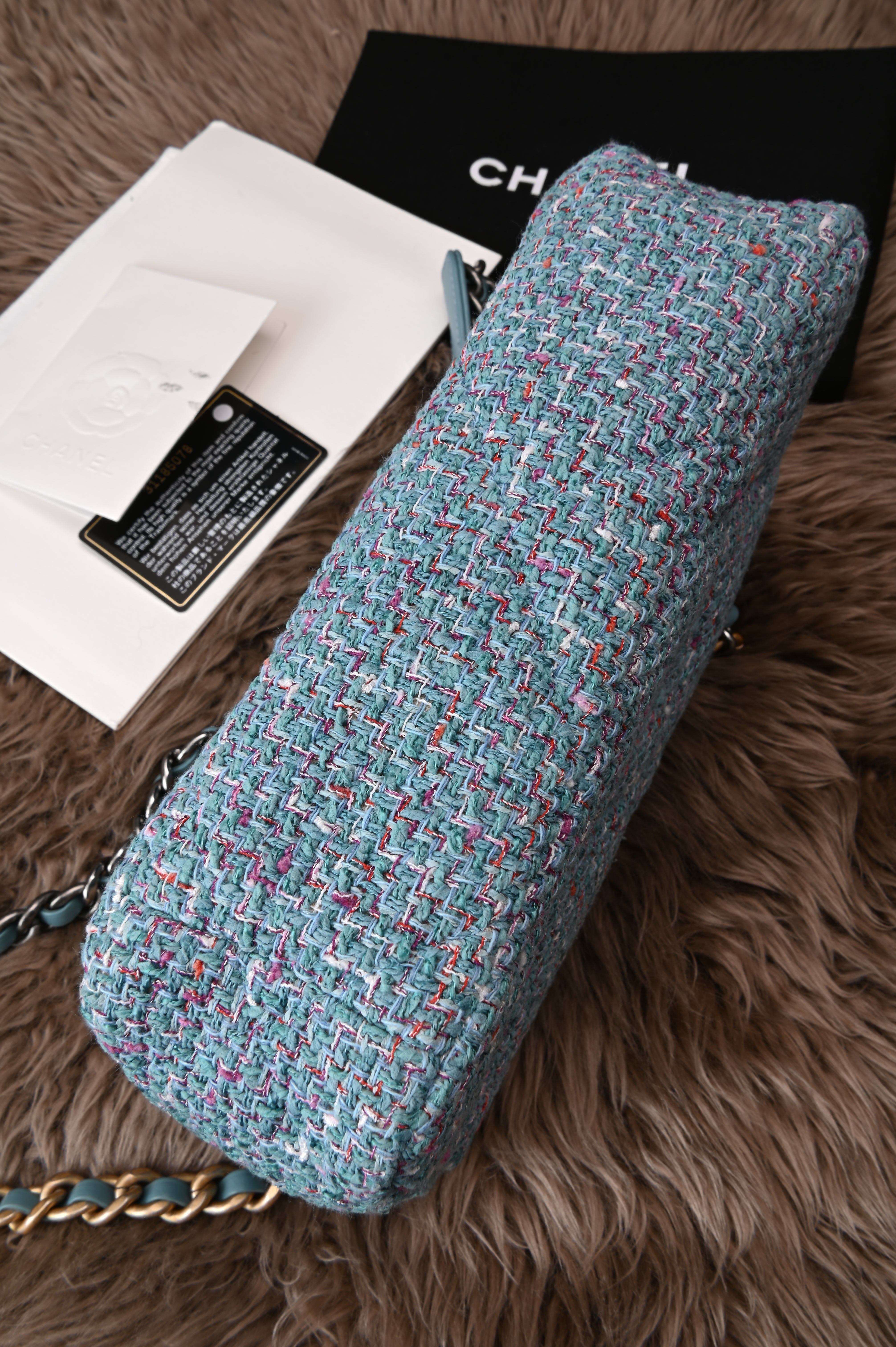 Chanel Medium CC 19 Tweed in blue multicolor