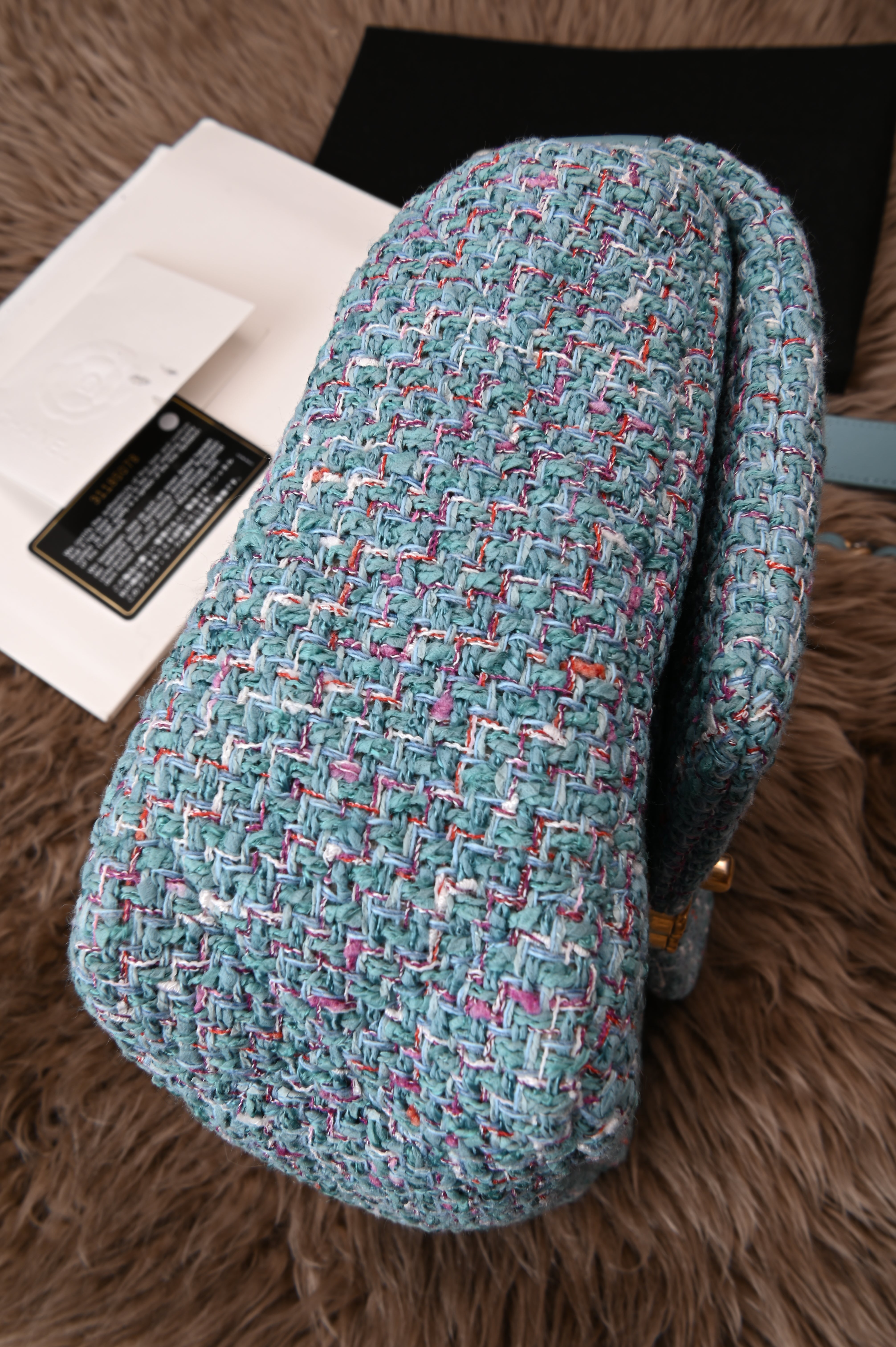Chanel Medium CC 19 Tweed in blue multicolor