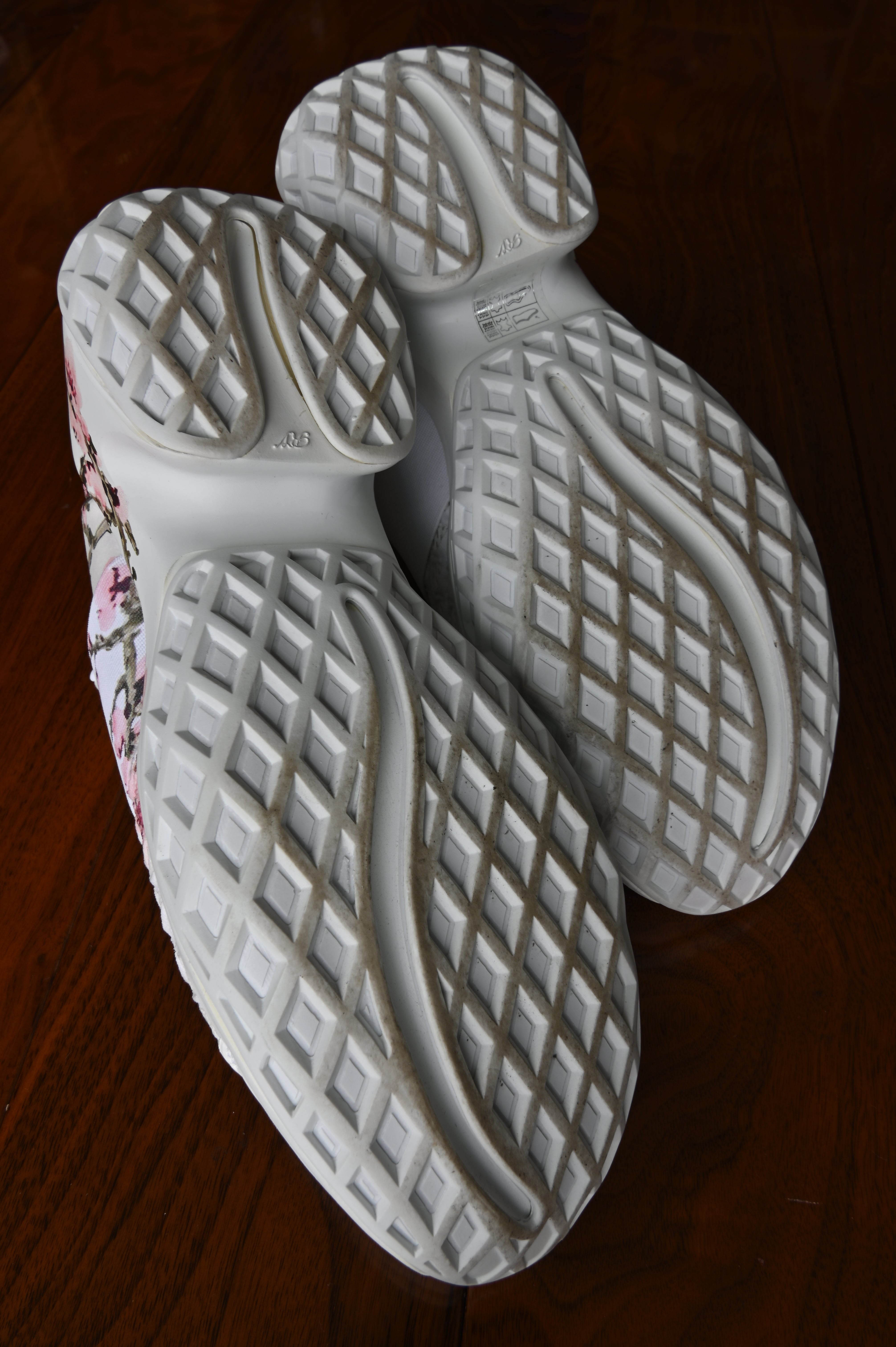 Roger Vivier Viv’ Run Chinese New Year Sneakers