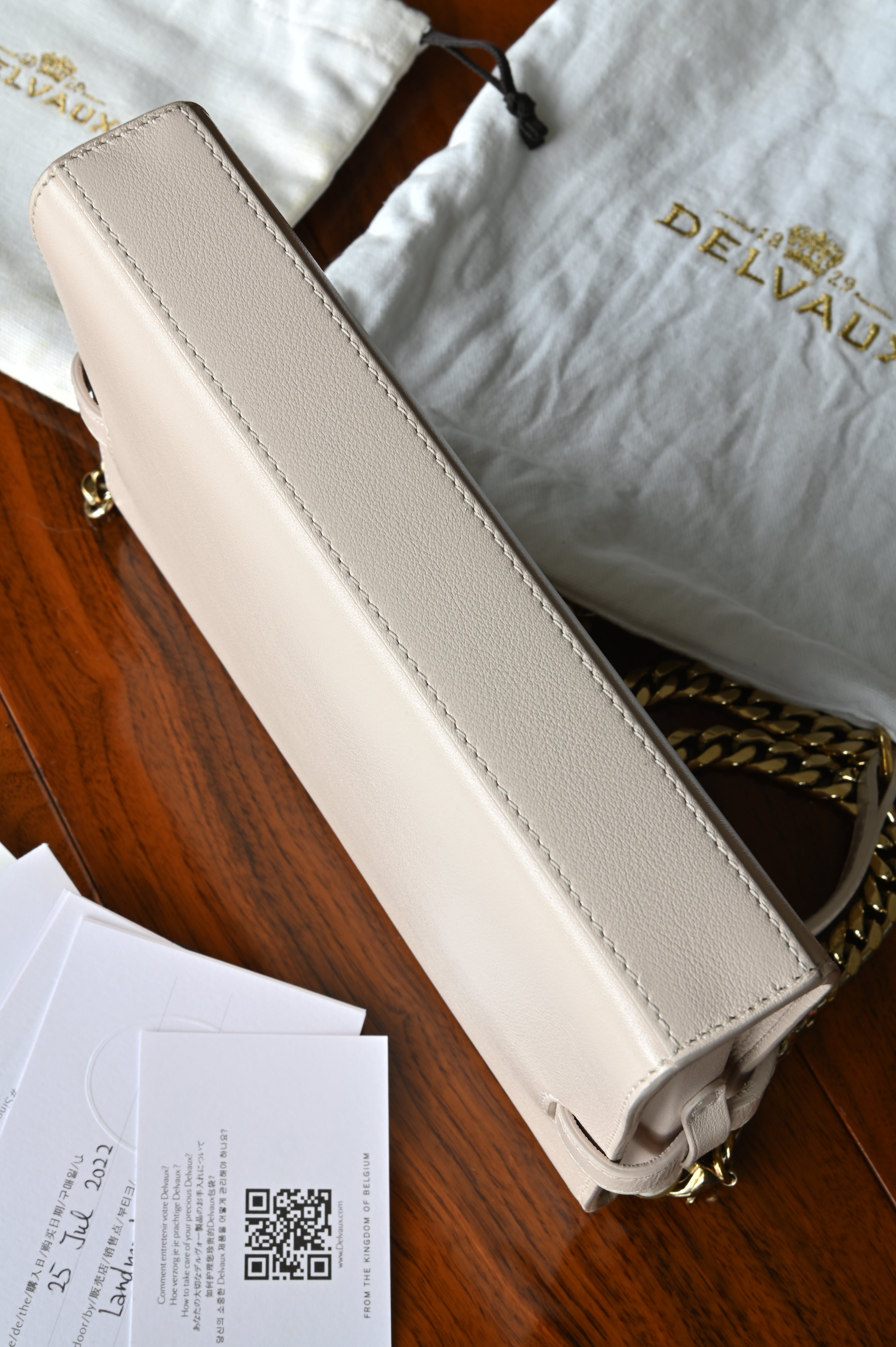 Delvaux Sesame Tempête Chain Shoulder Bag bottom