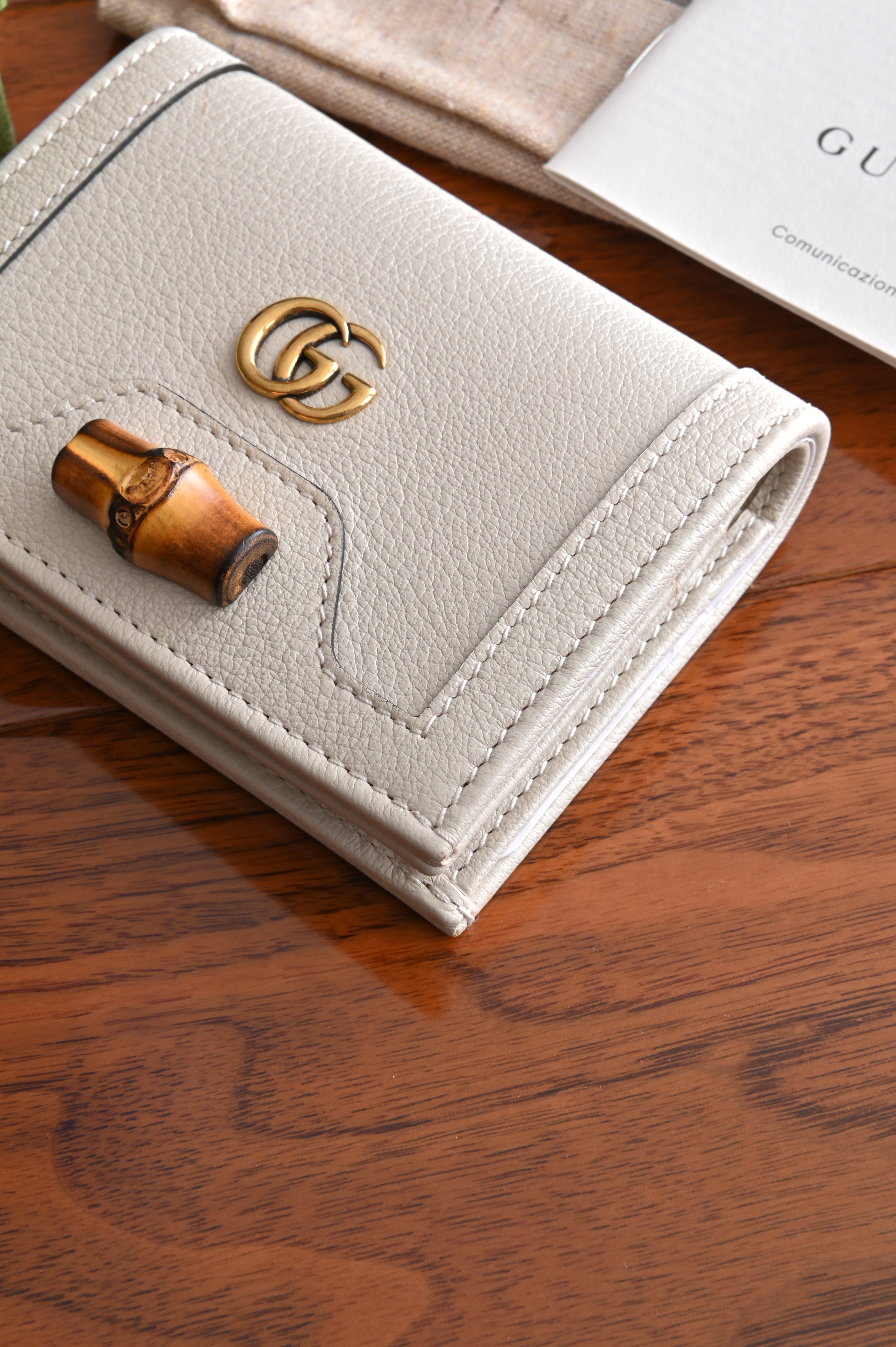 Gucci Diana Compact Leather Wallet right corner