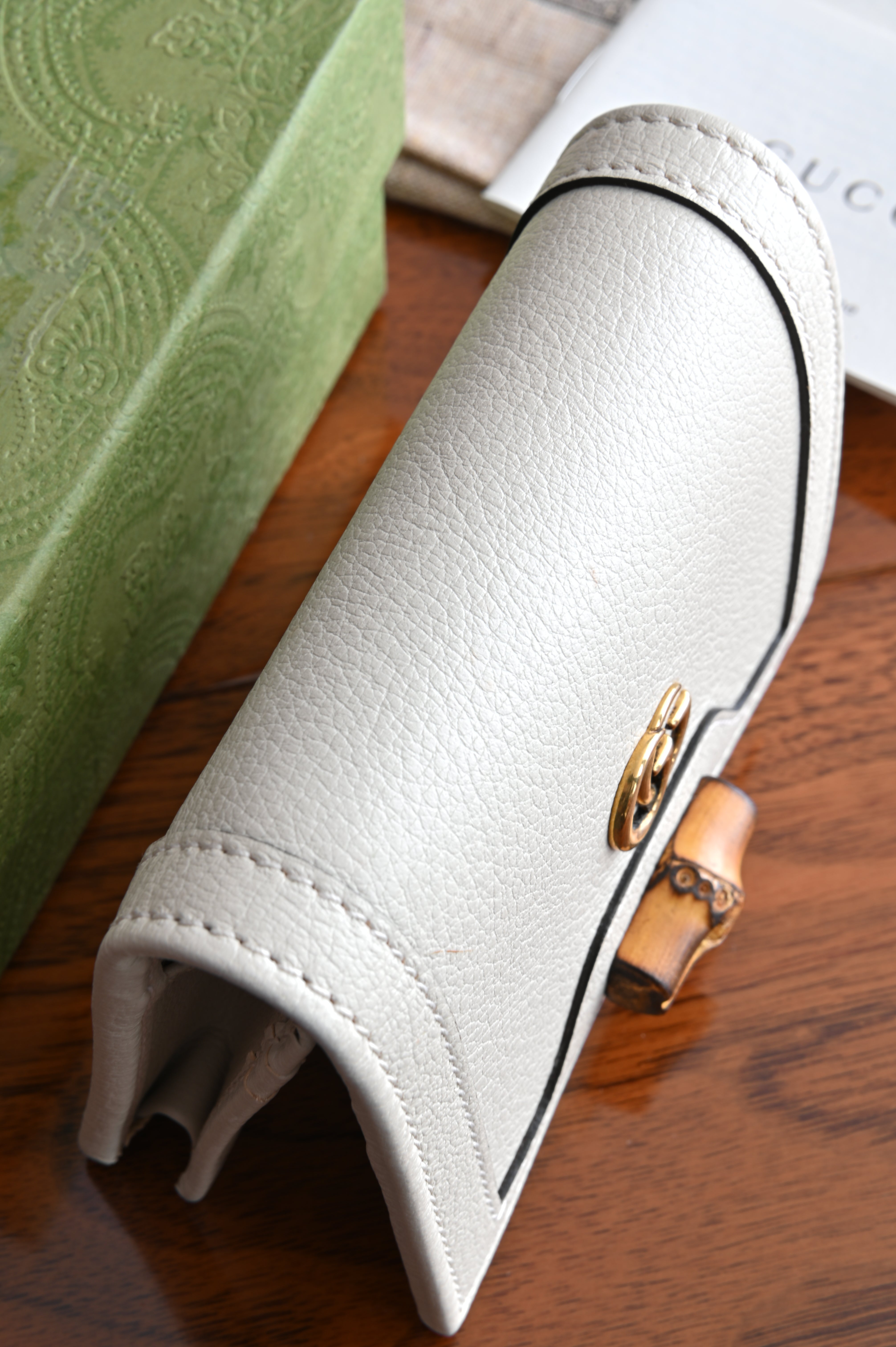 Gucci Diana Compact Leather Wallet top