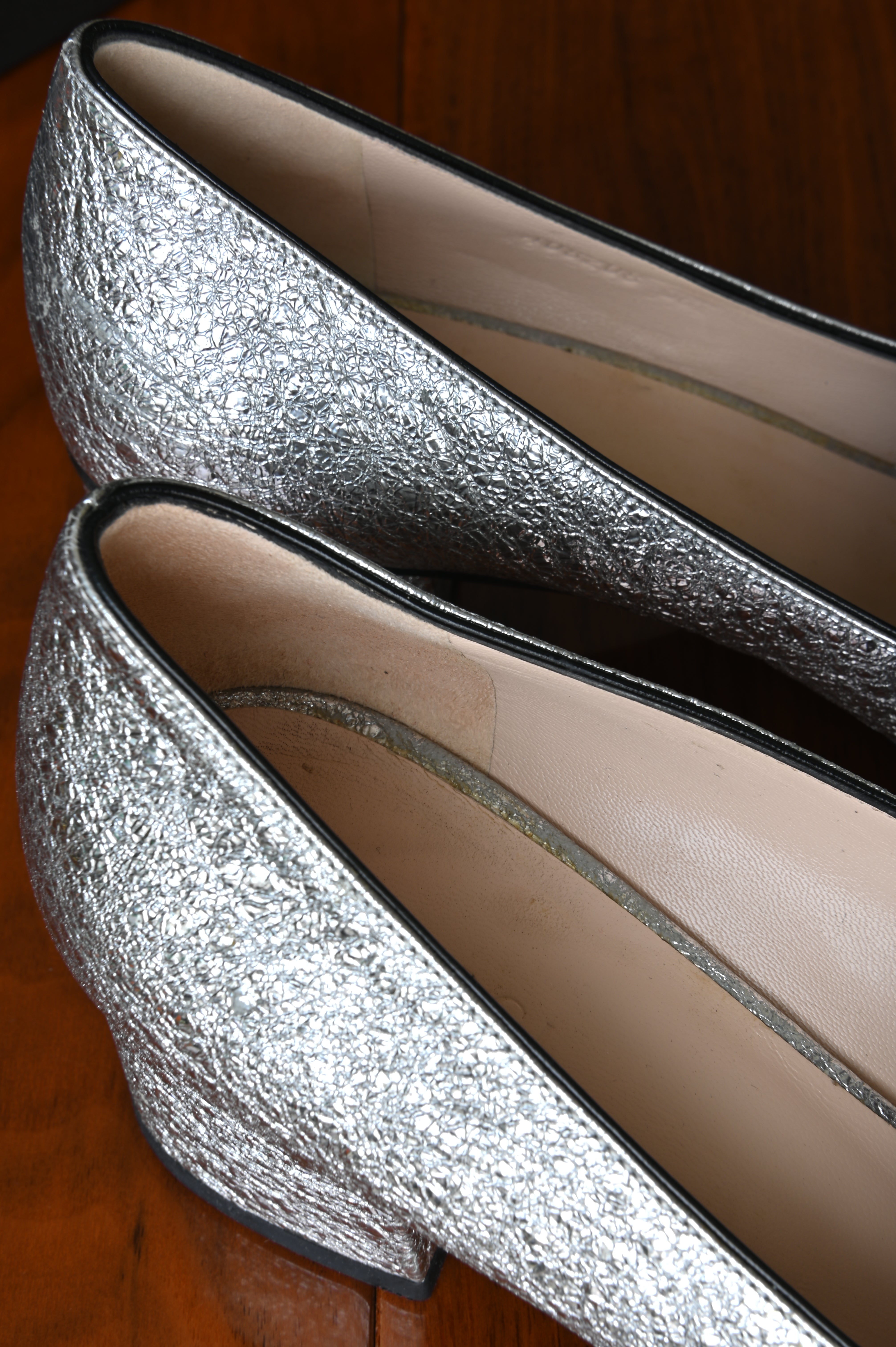 Gucci GG Silver Marmont Fringe Pumps back