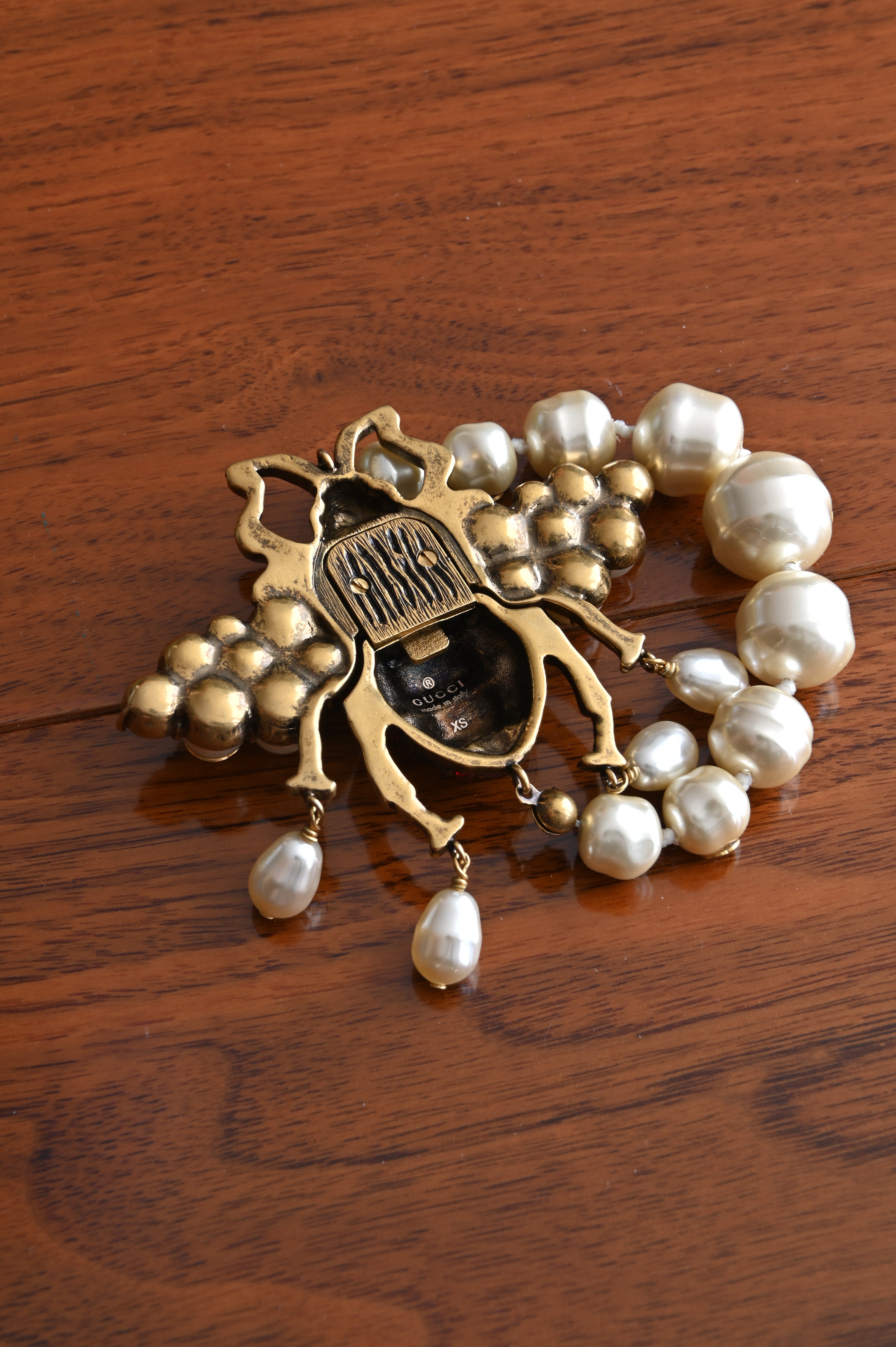 Gucci Gold Pearl Bee Brooch back