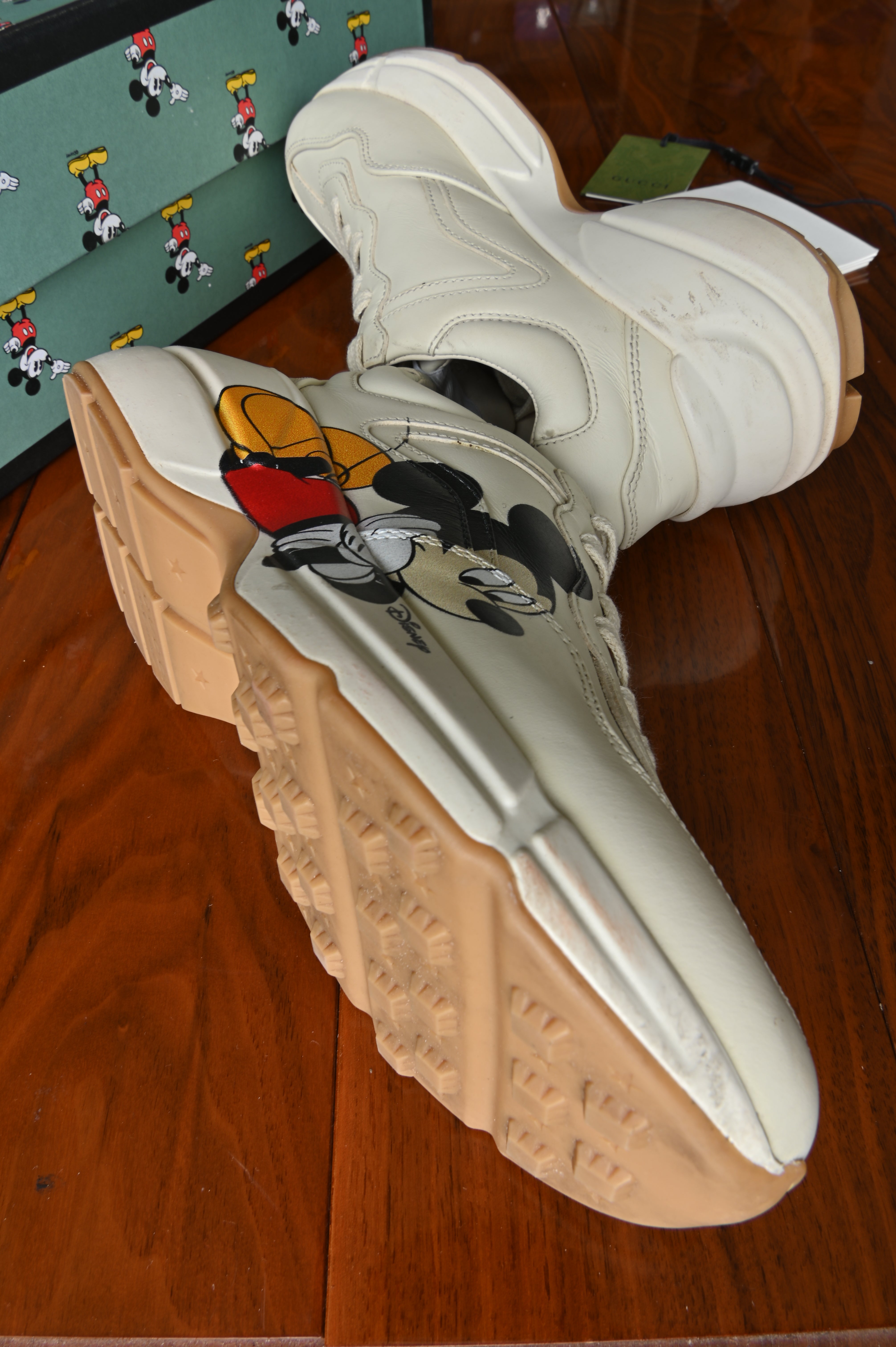 Gucci Mickey Mouse Rhyton side