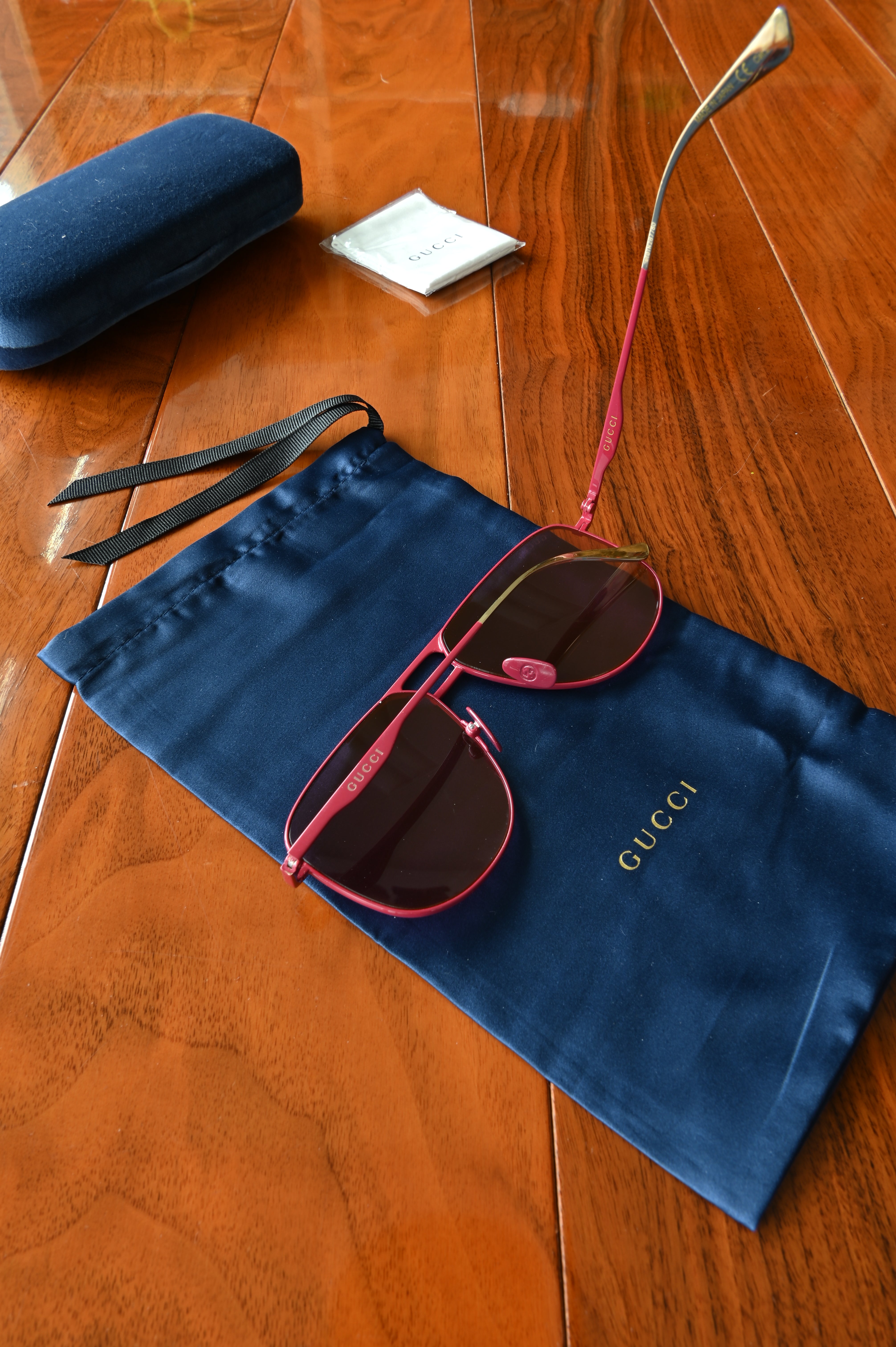 Gucci Pink Metal Aviator Sunglasses right arm