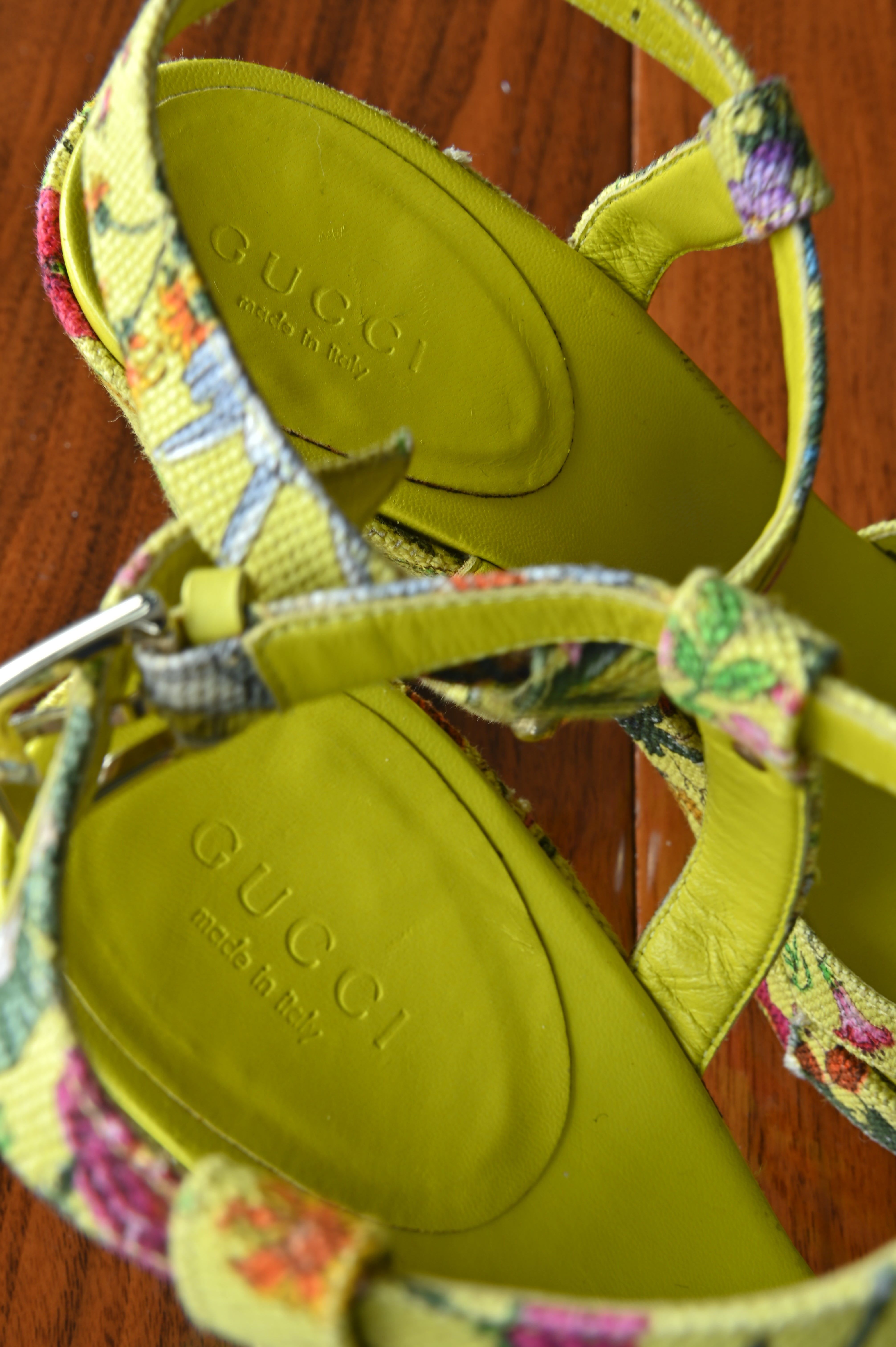 Gucci Yellow Floral Heels logo