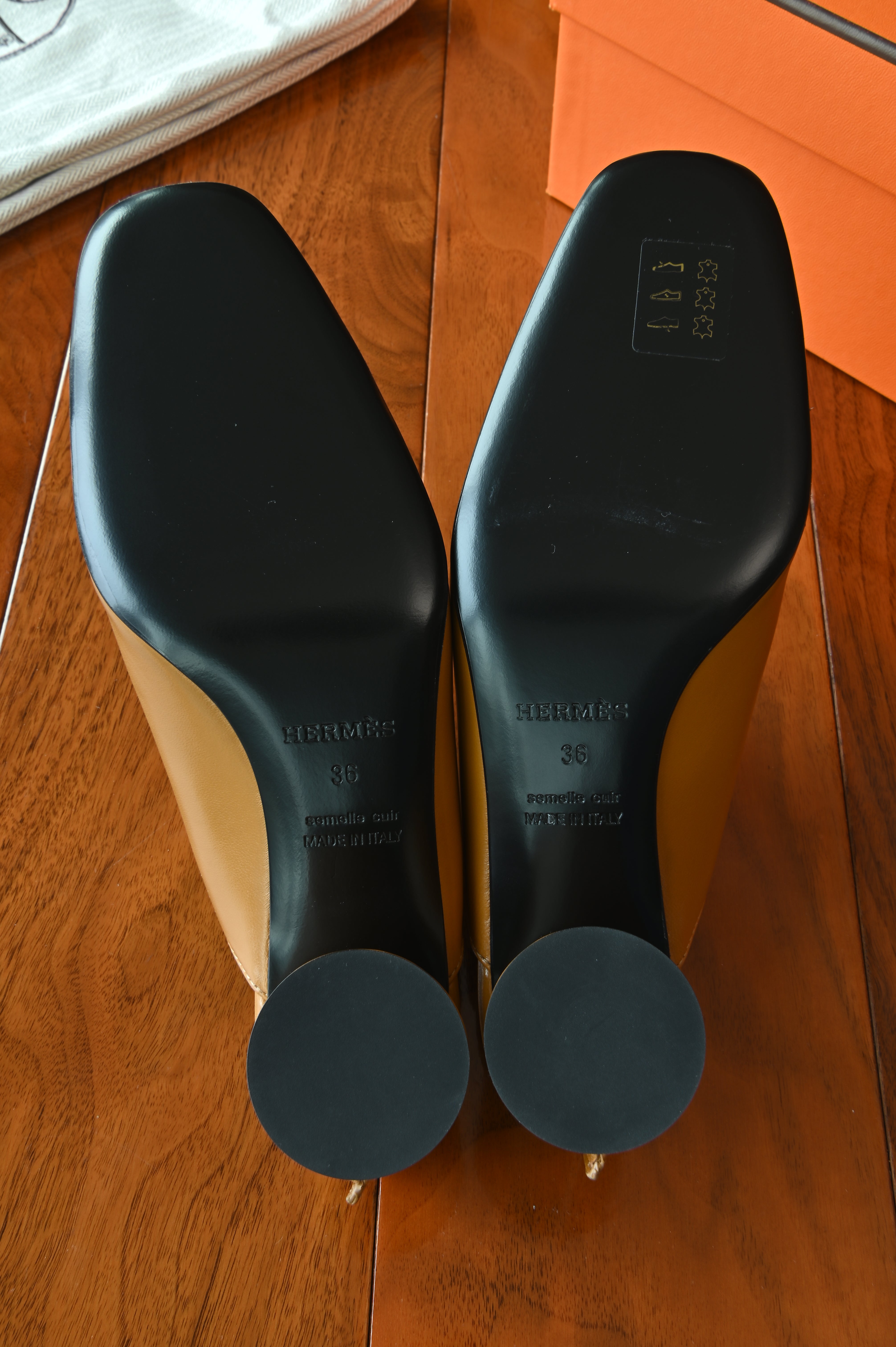 Hermes Mules Femme Detail in Beige Dore bottom