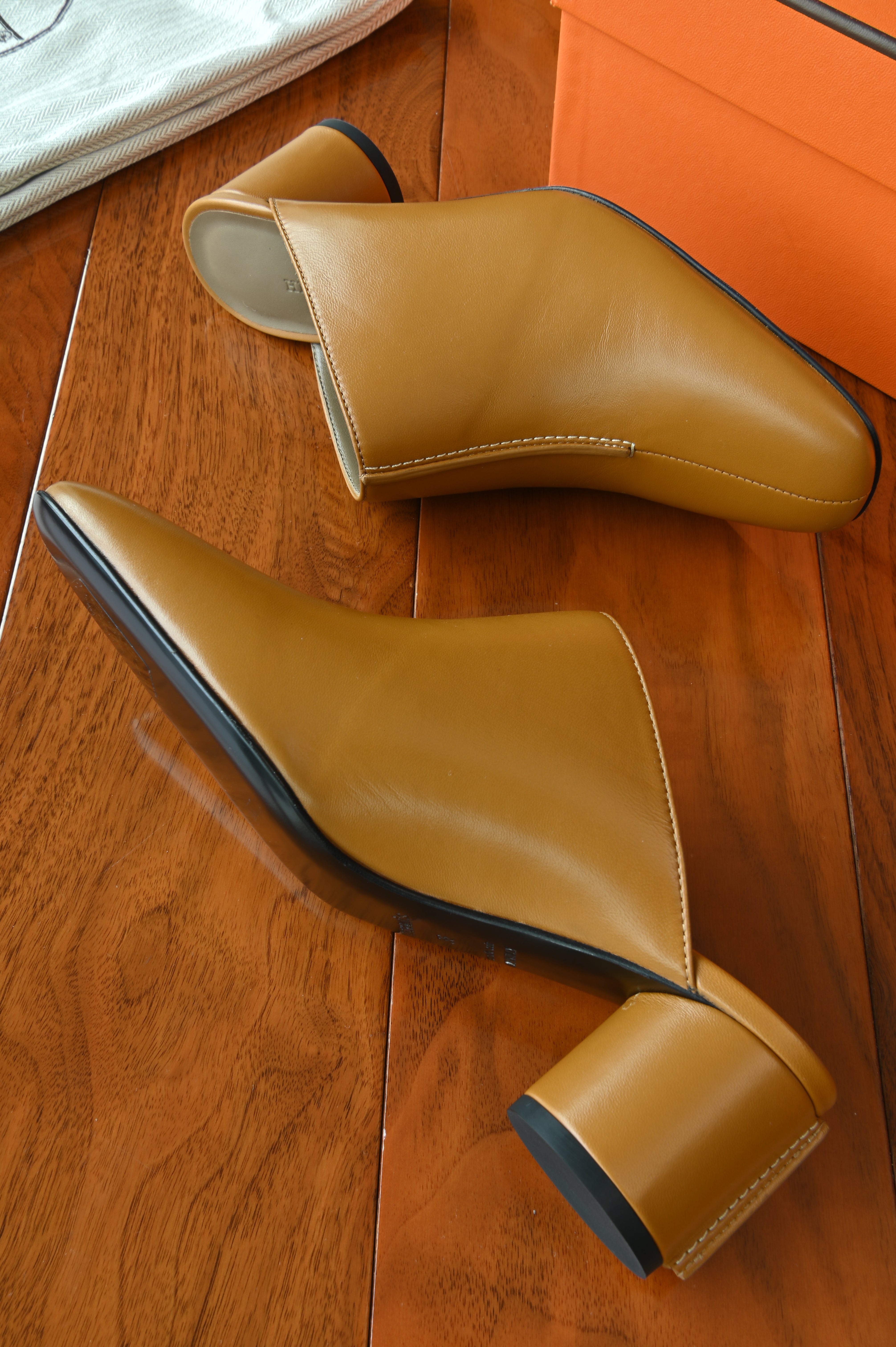 Hermes Mules Femme Detail in Beige Dore side two