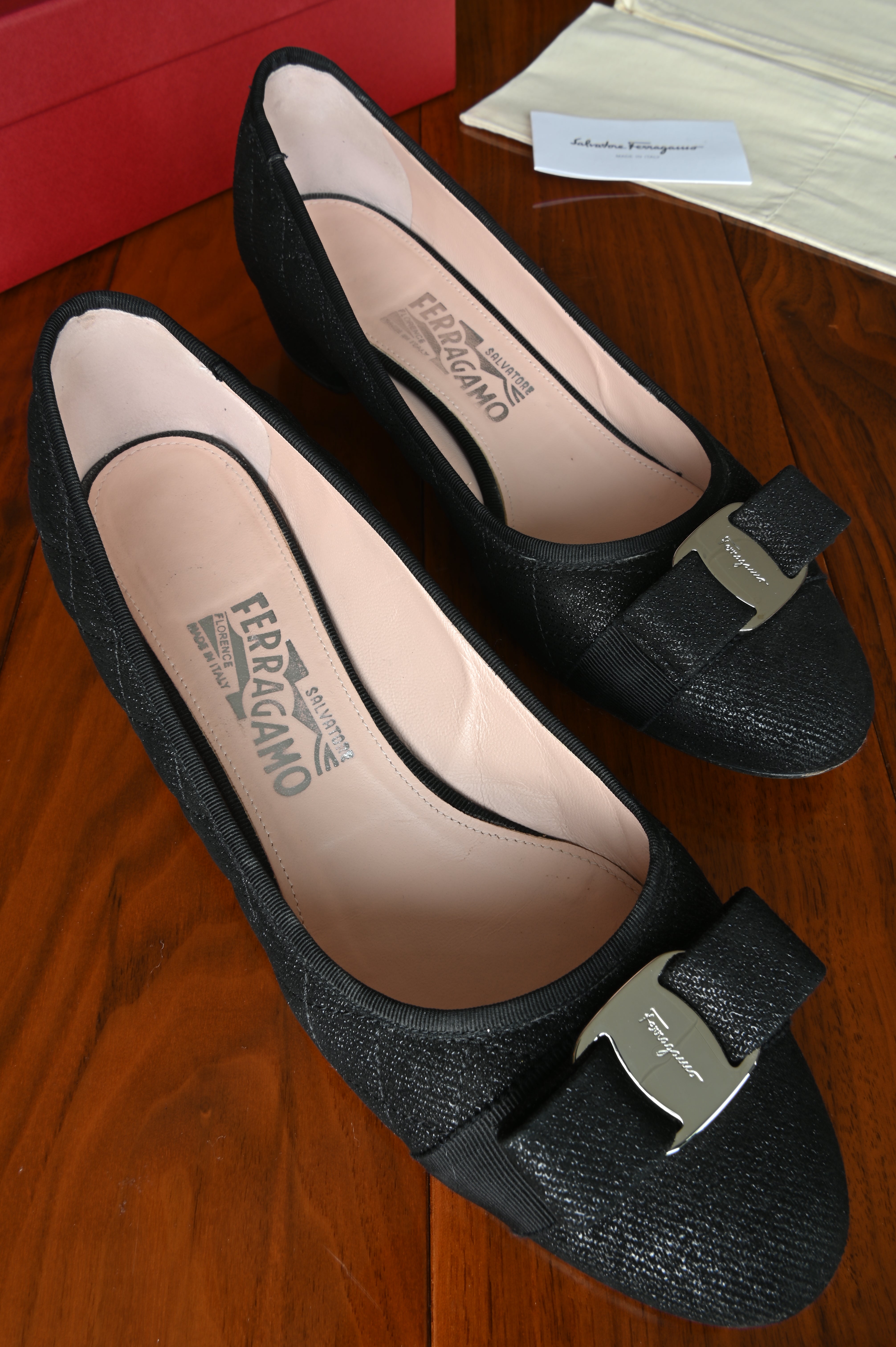 Salvatore Ferragamo Black Vara Pumps