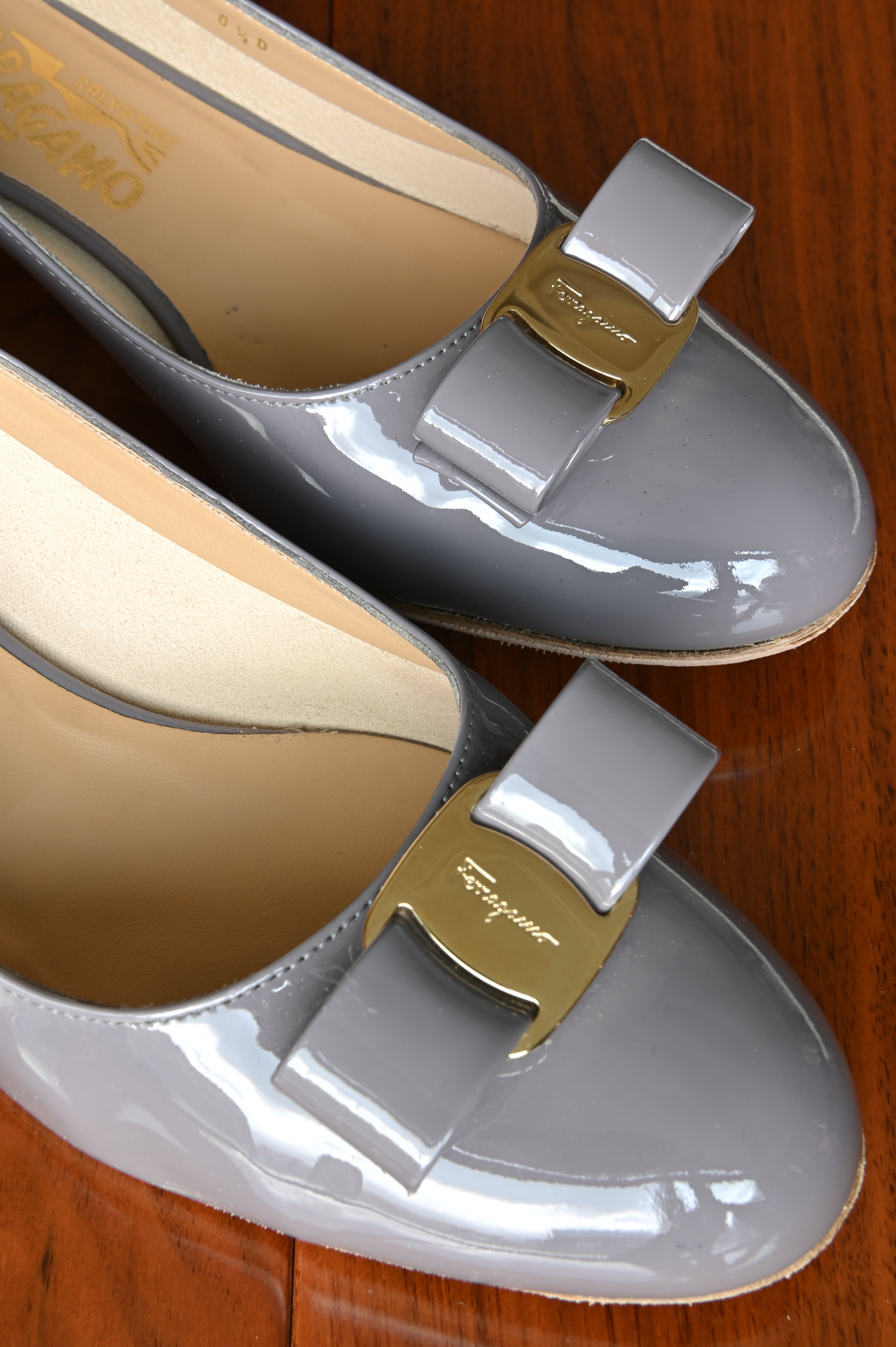 Salvatore Ferragamo Grey Vara Pumps front