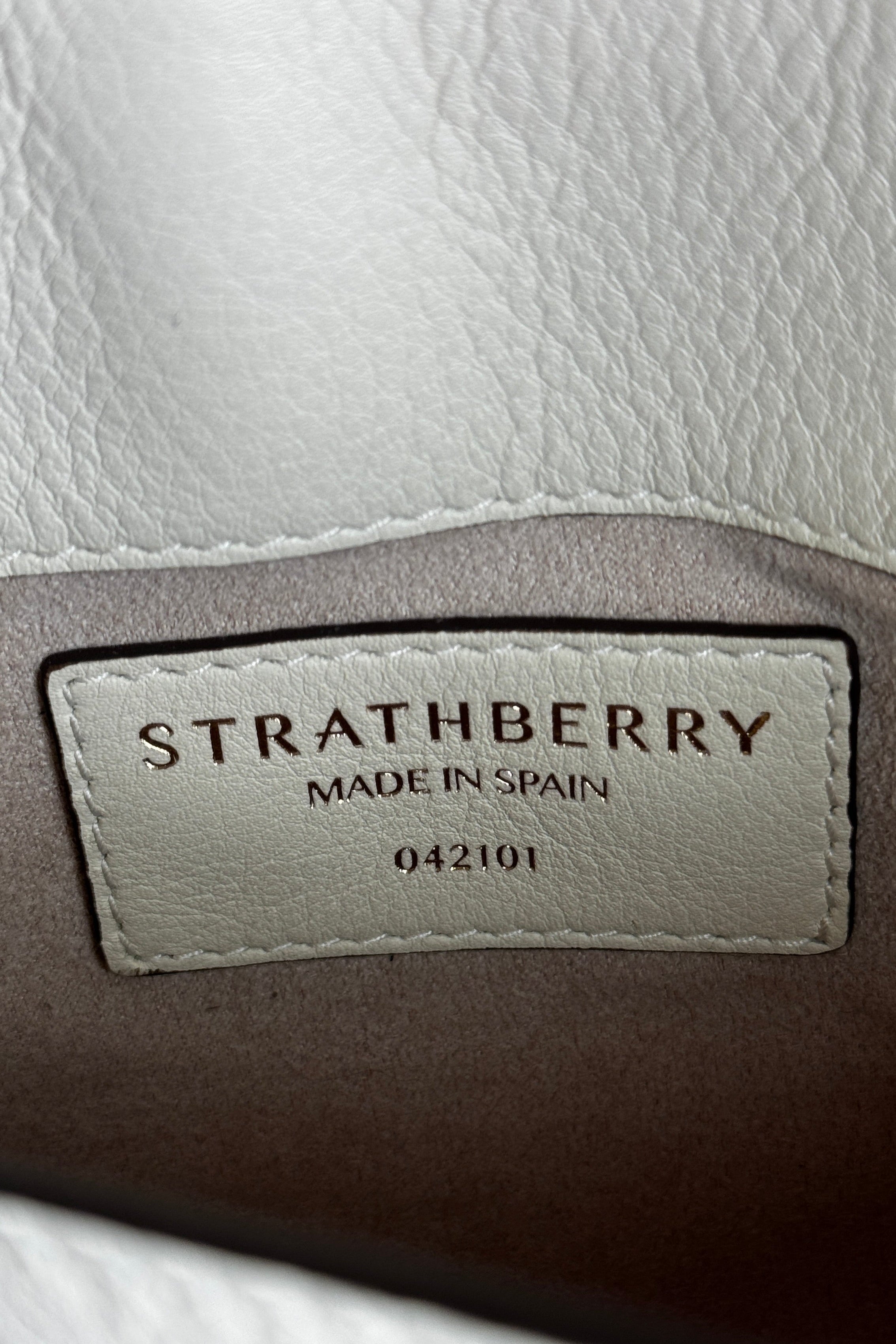 Strathberry Vanilla Stylist Bag logo