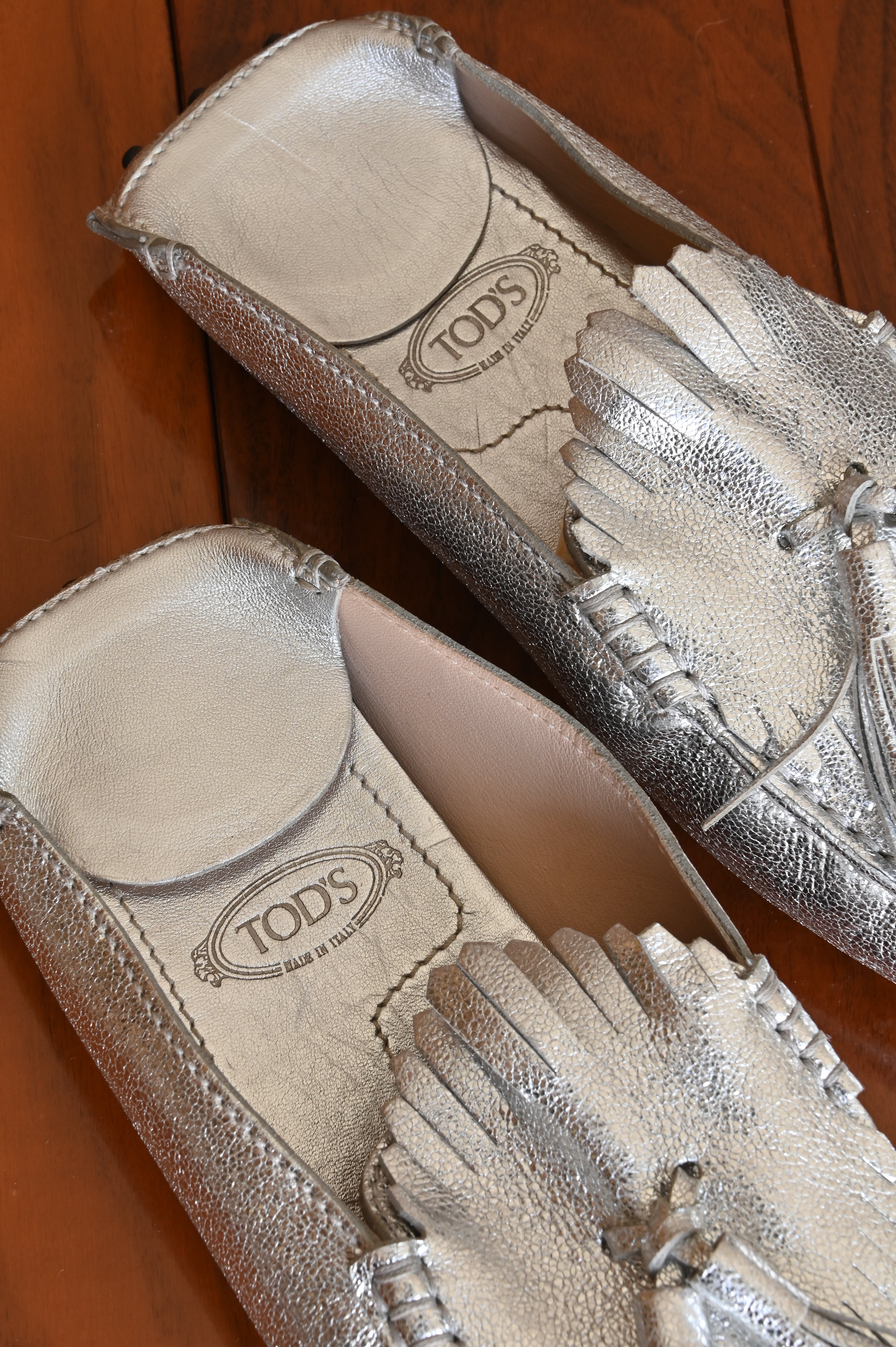 Tod's Silver Gommino Loafers logo