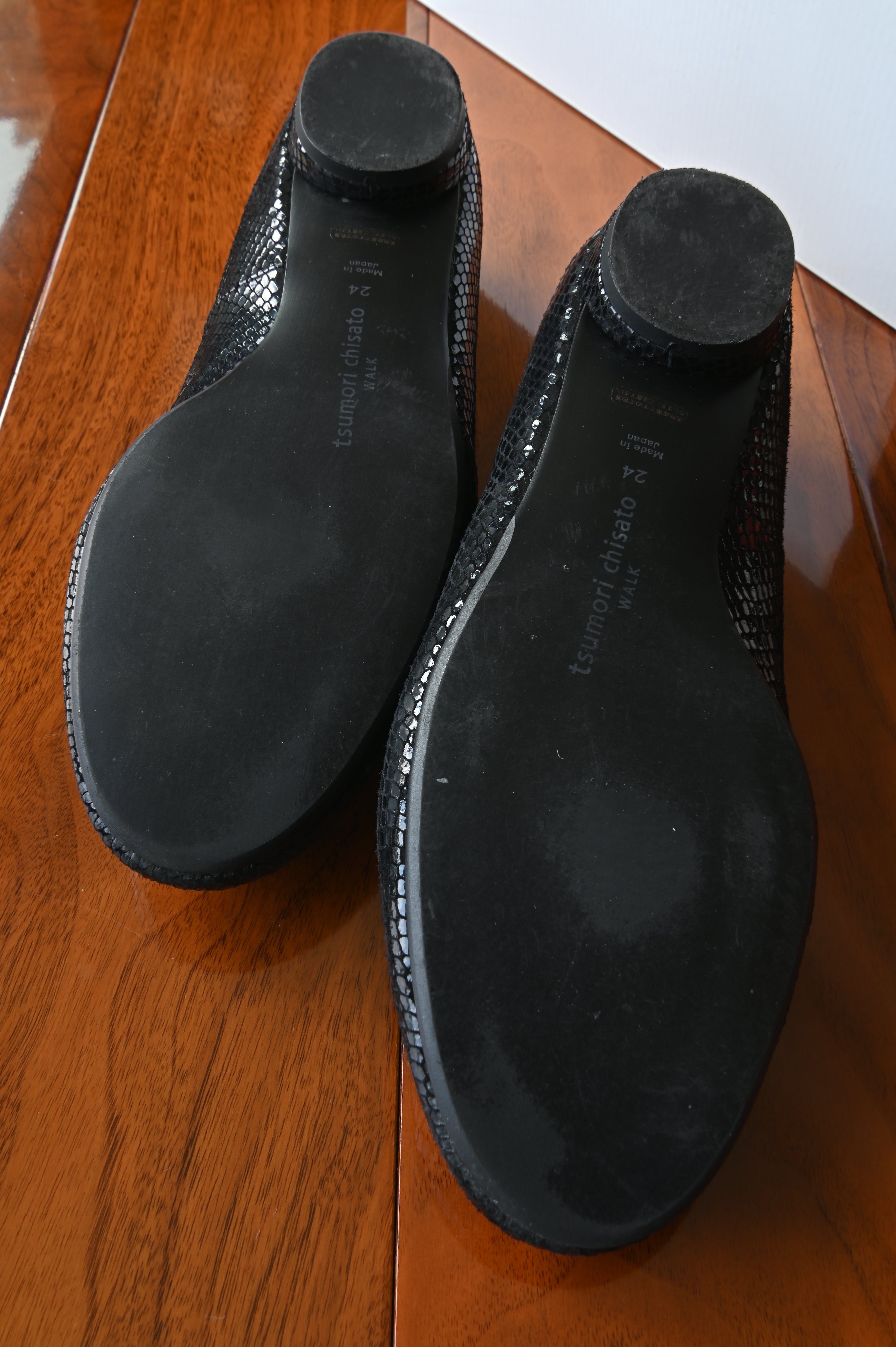 Tsumori Chisato Black Cat Canvas Loafers bottom two