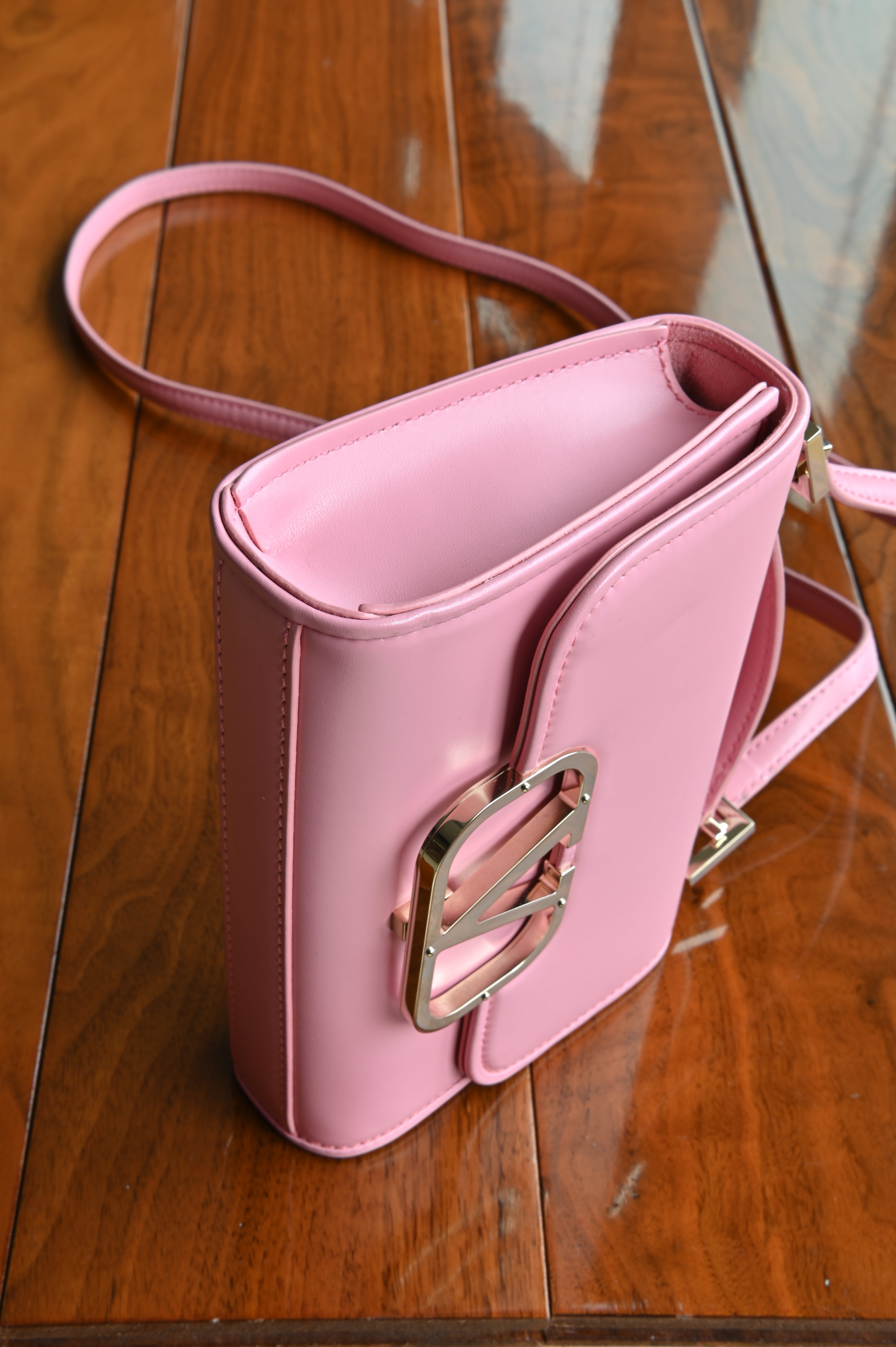 Valentino Garavani Pink VLogo Shoulder Bag right