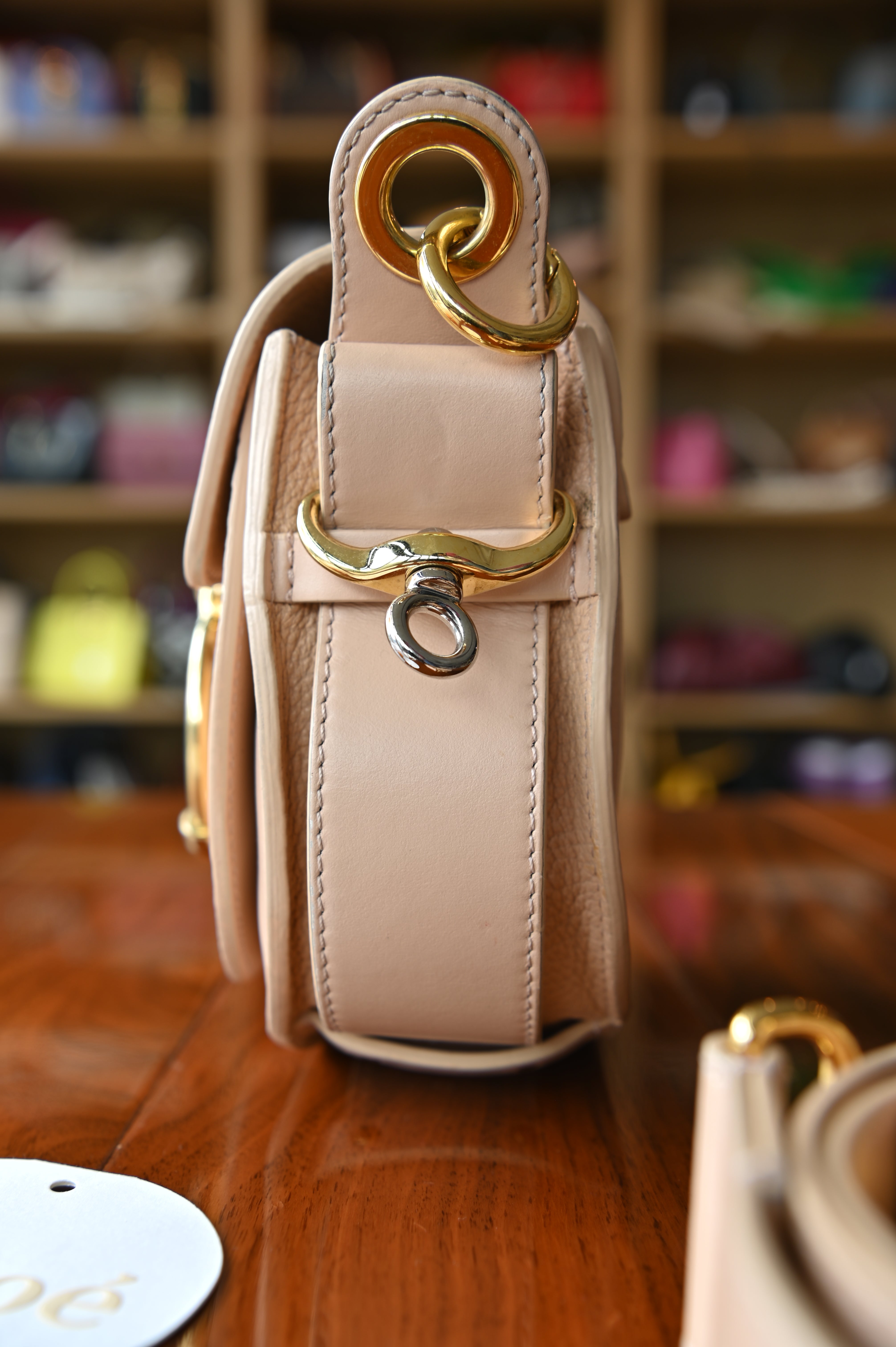 Side profile showing Chloé Tess structured leather base