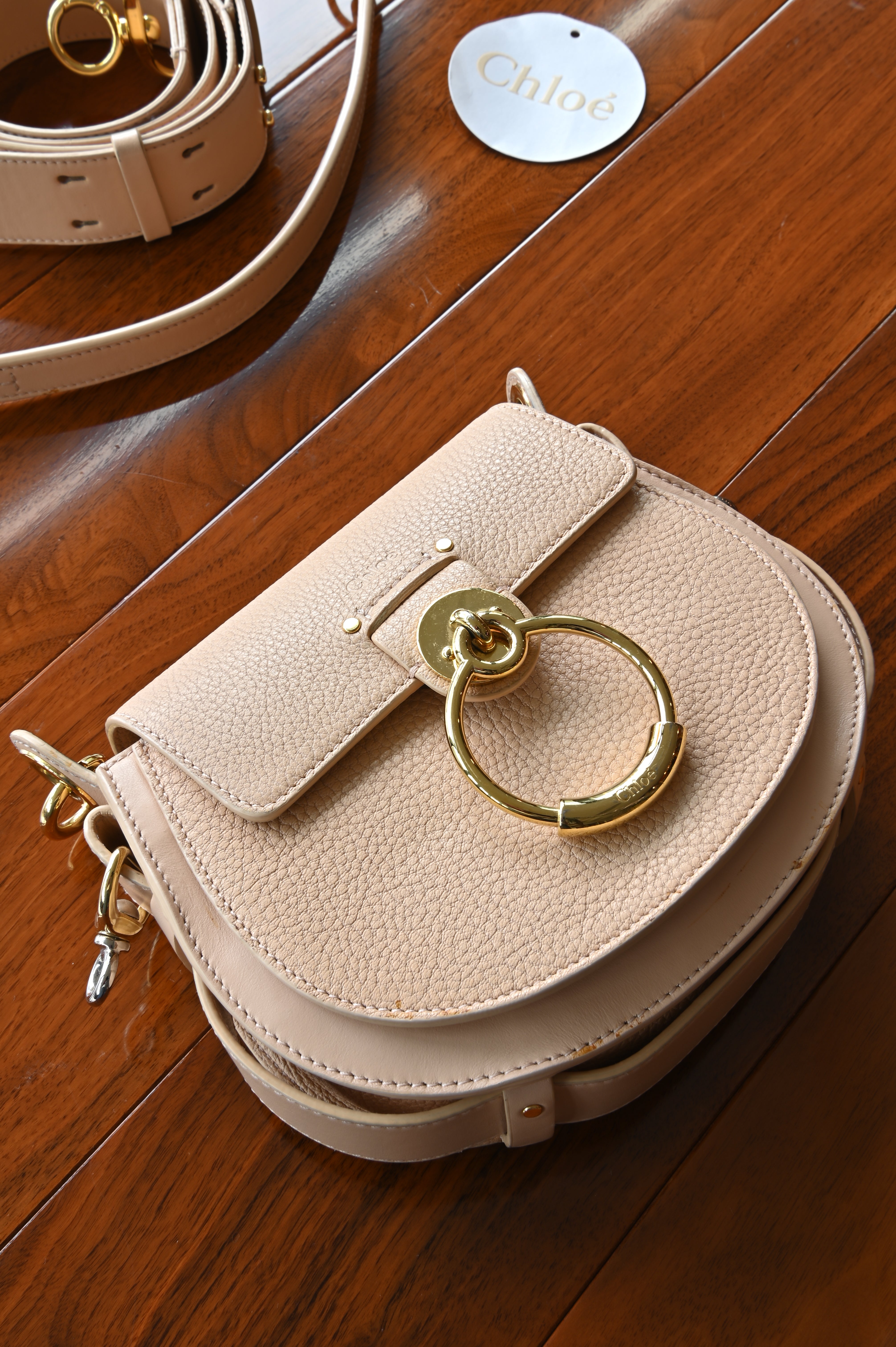 Chloé Tess signature O ring and metallic hardware detail