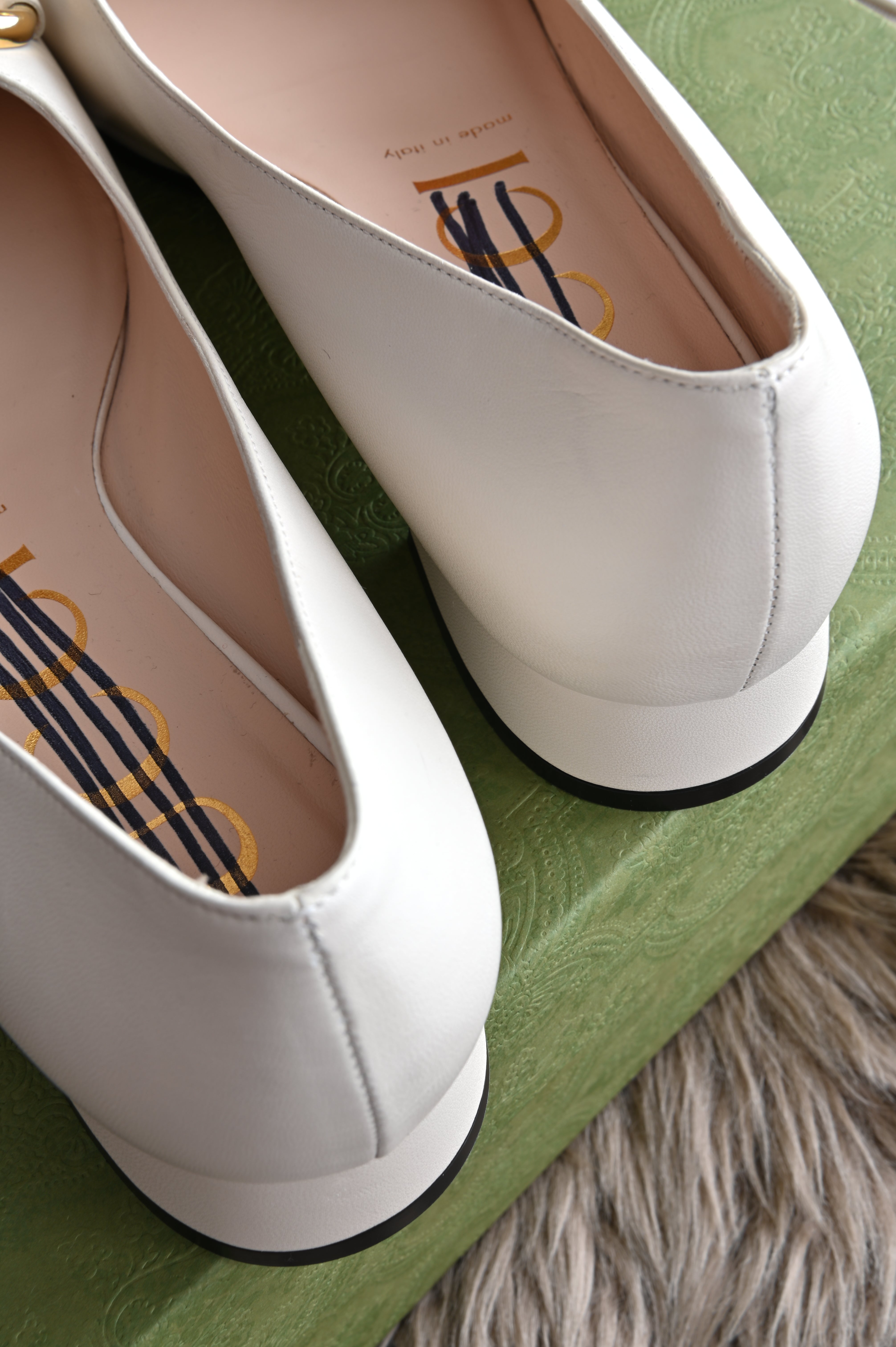 Gucci Horsebit loafers in cream white