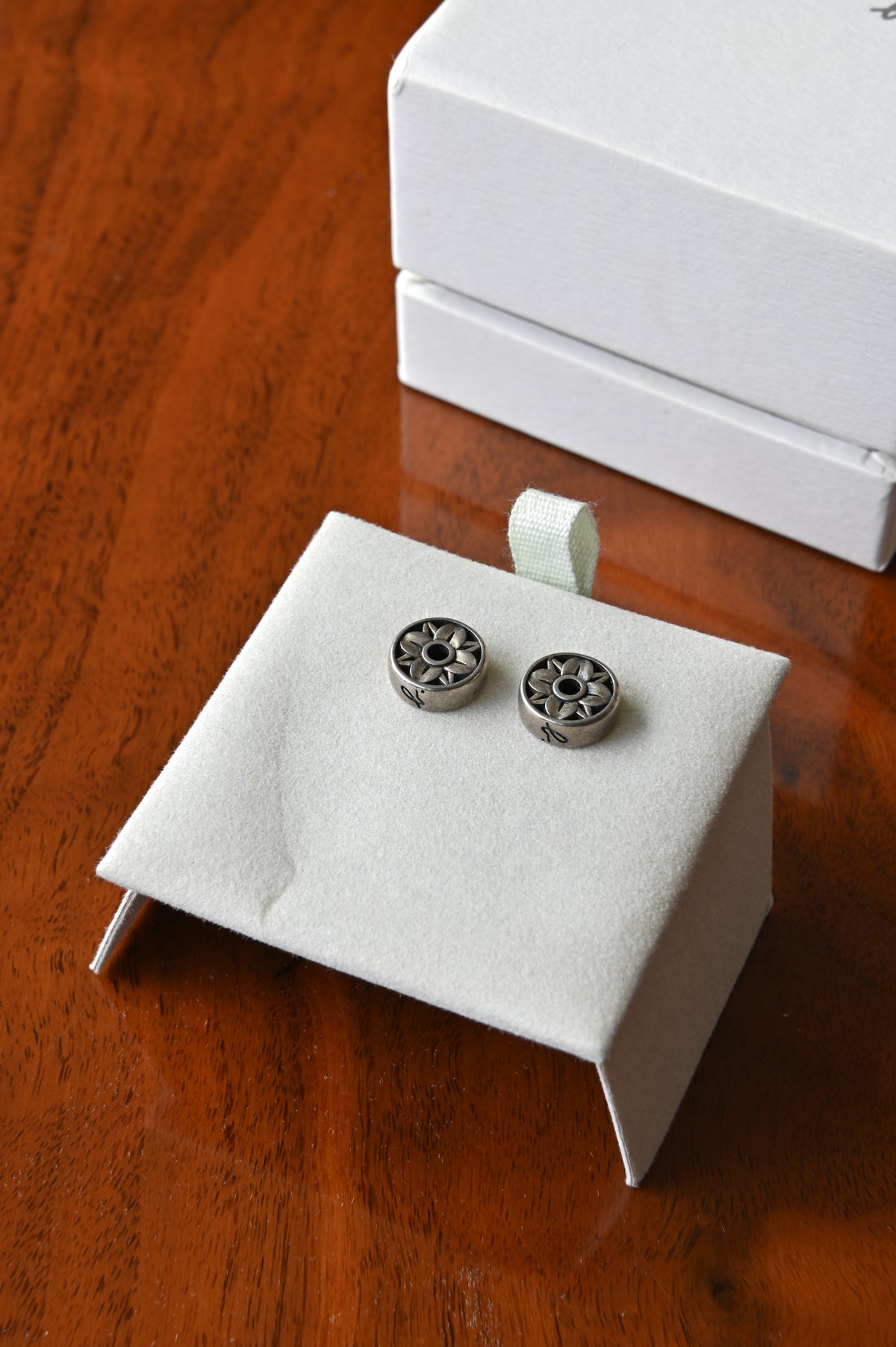 Agnes B Silver Flower Stud Earrings