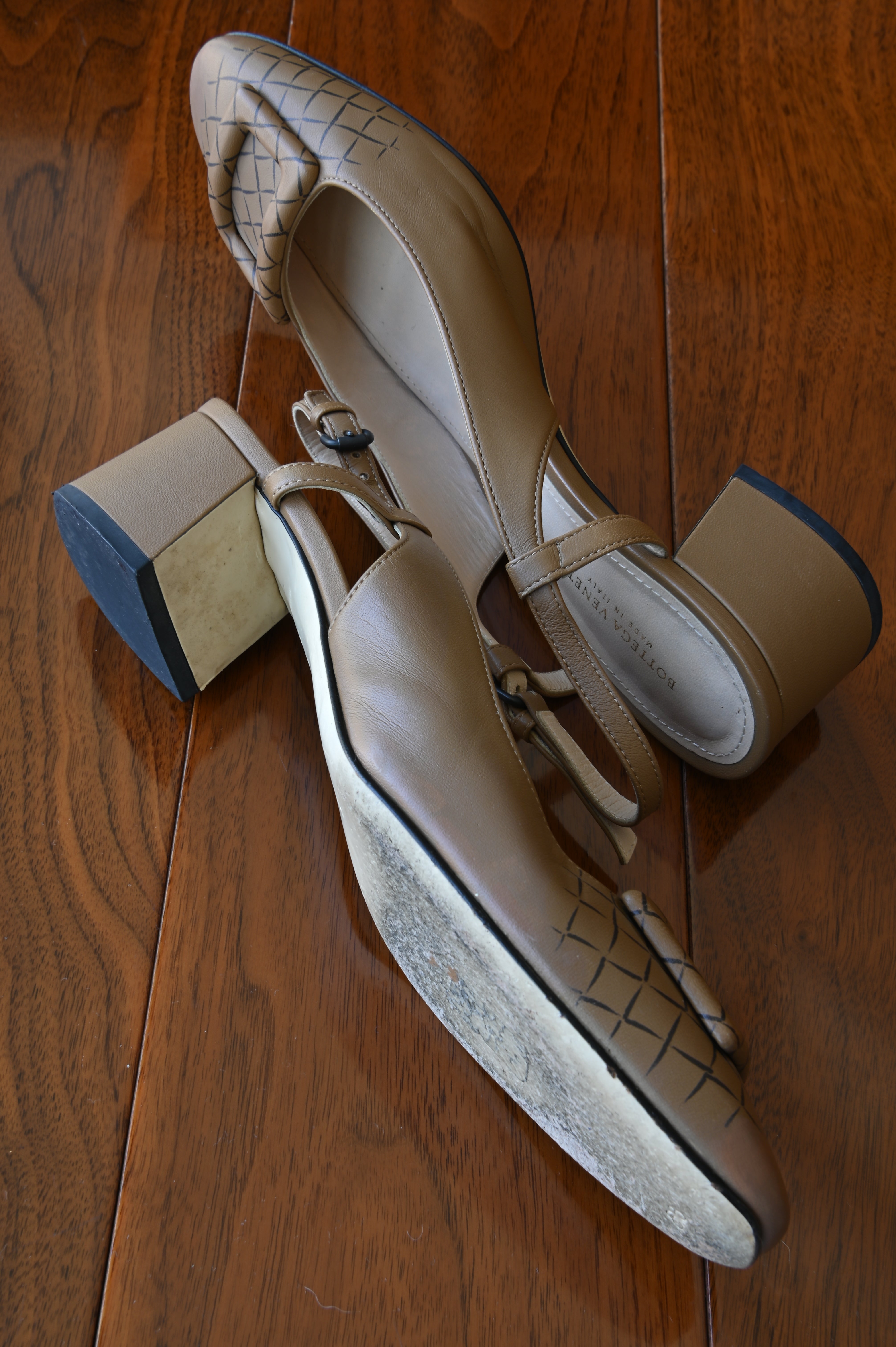 Bottega Veneta Light Brown Intrecciato Slingback Pumps side