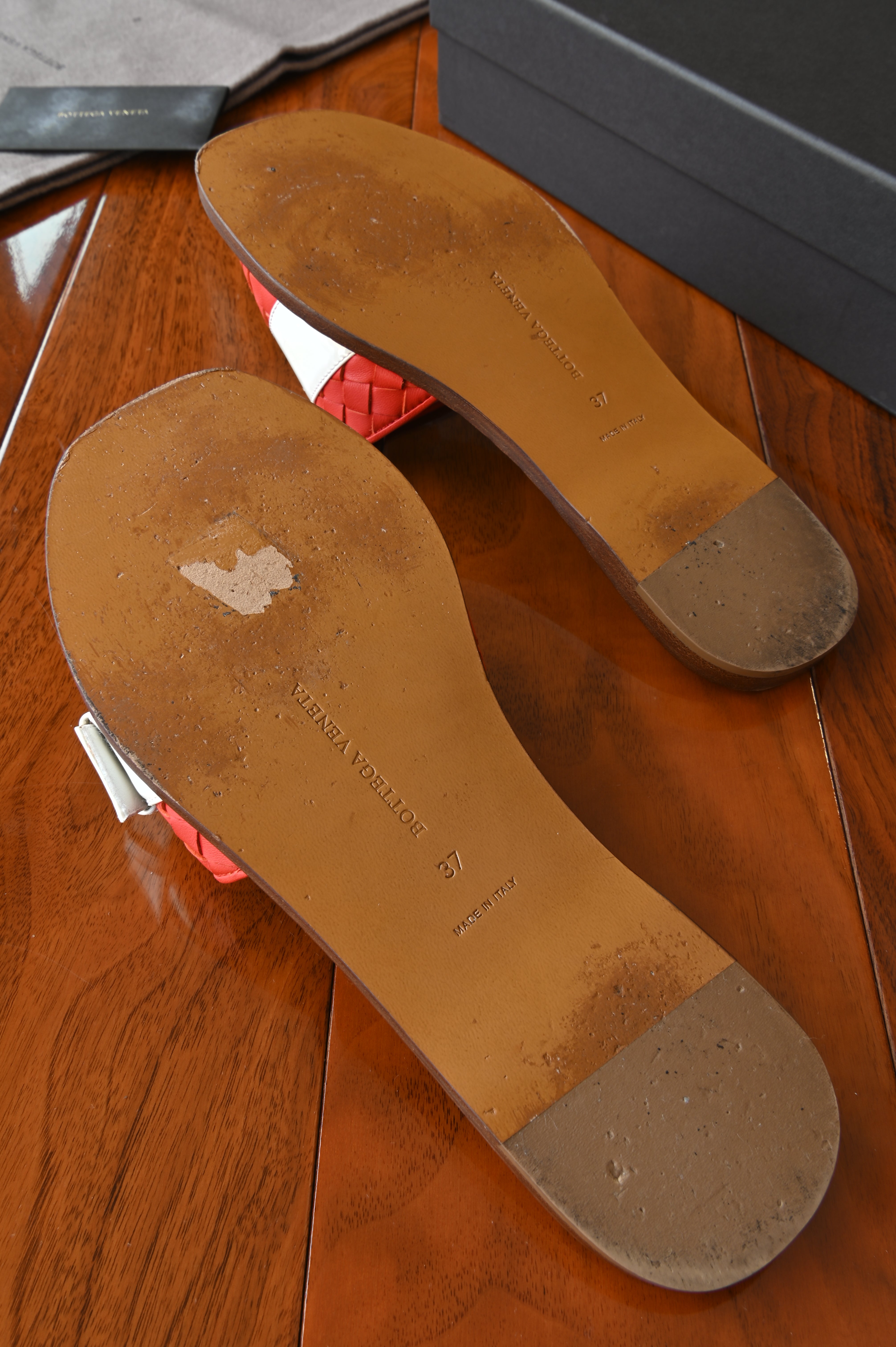 Bottega Veneta Orange White Brown Intrecciato Flat Sandals bottom