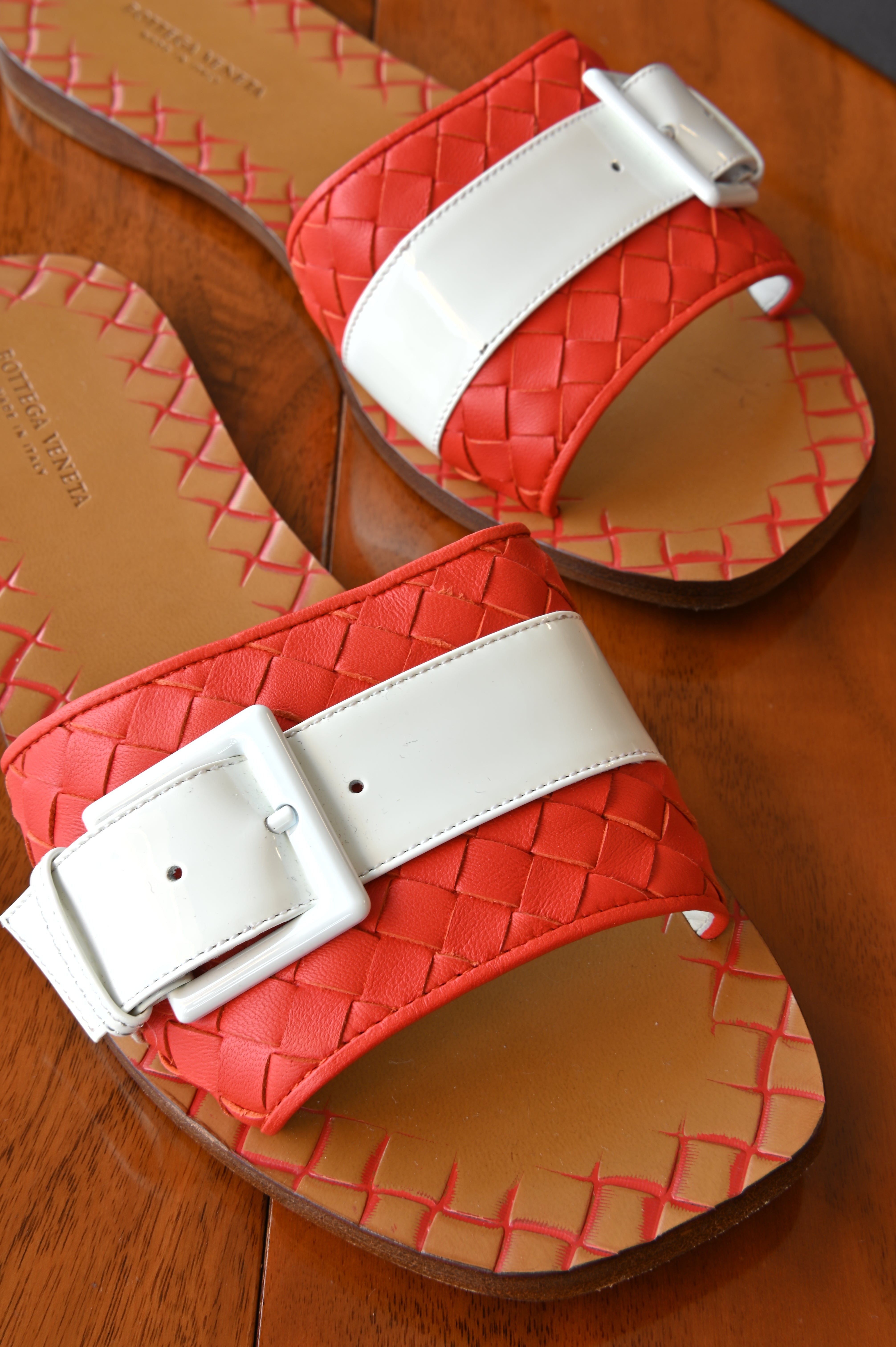 Bottega Veneta Orange White Brown Intrecciato Flat Sandals front