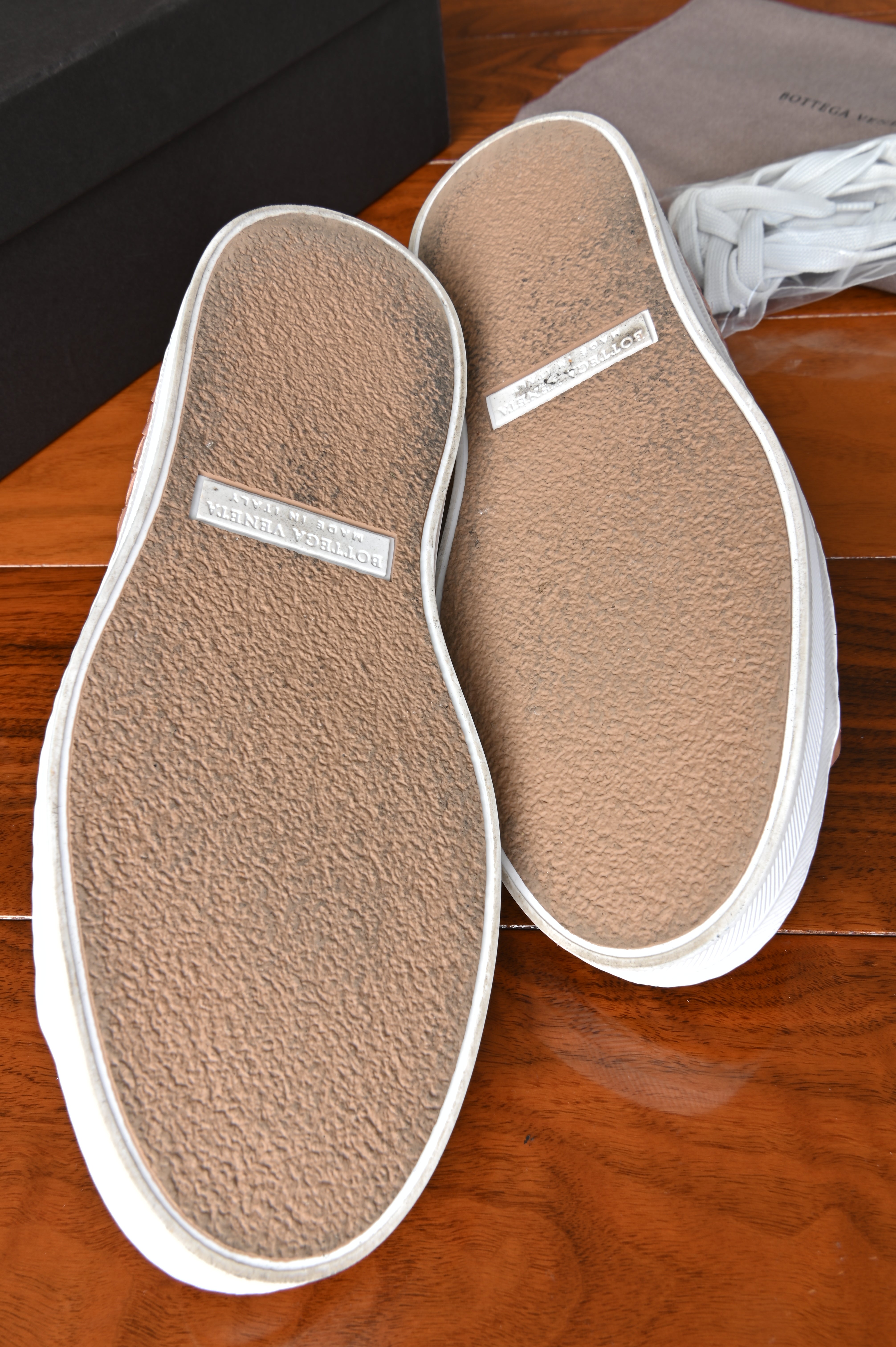Bottega Veneta Pink Speedster Leather Sneakers bottom
