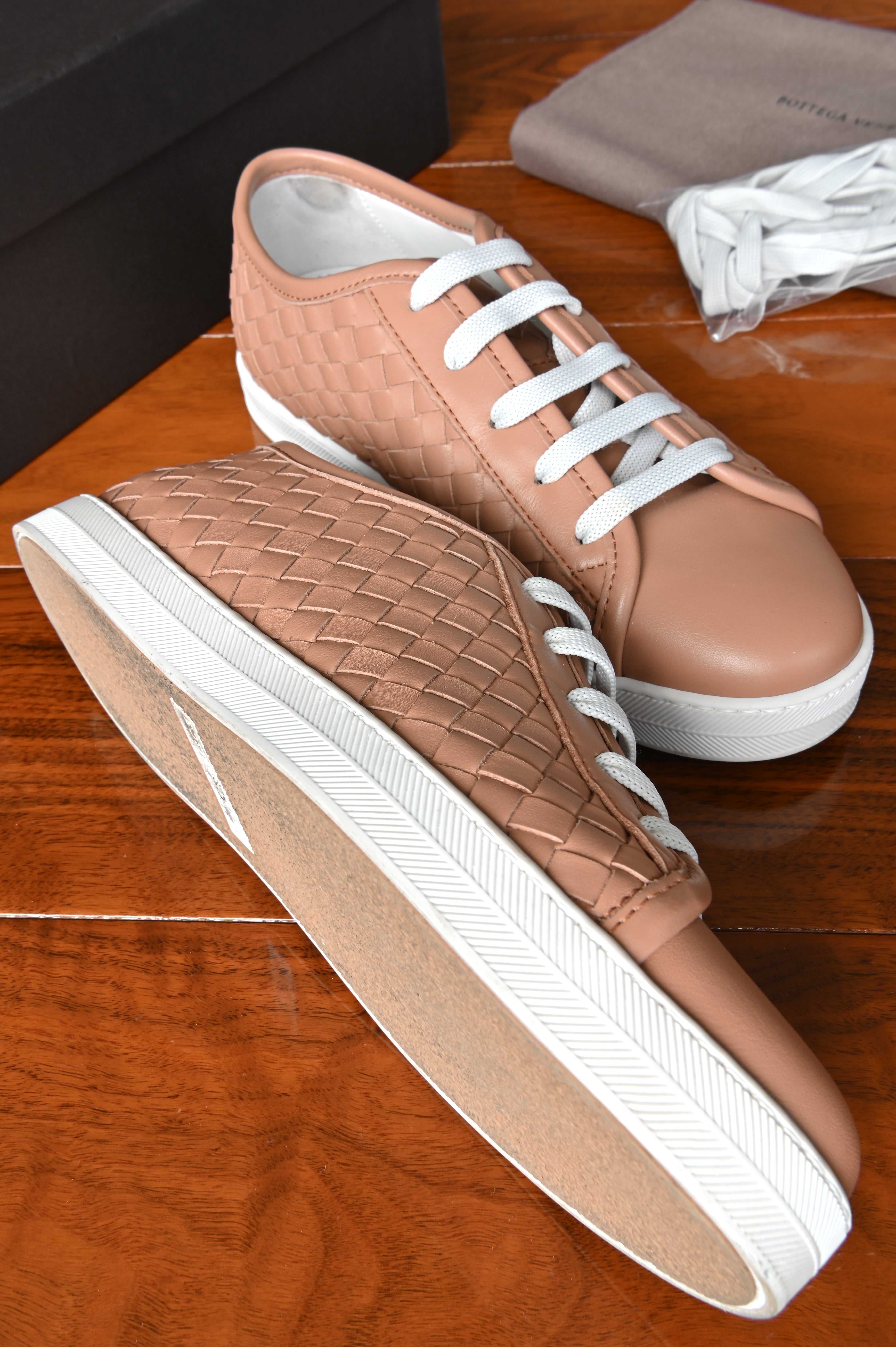 Bottega Veneta Pink Speedster Leather Sneakers right