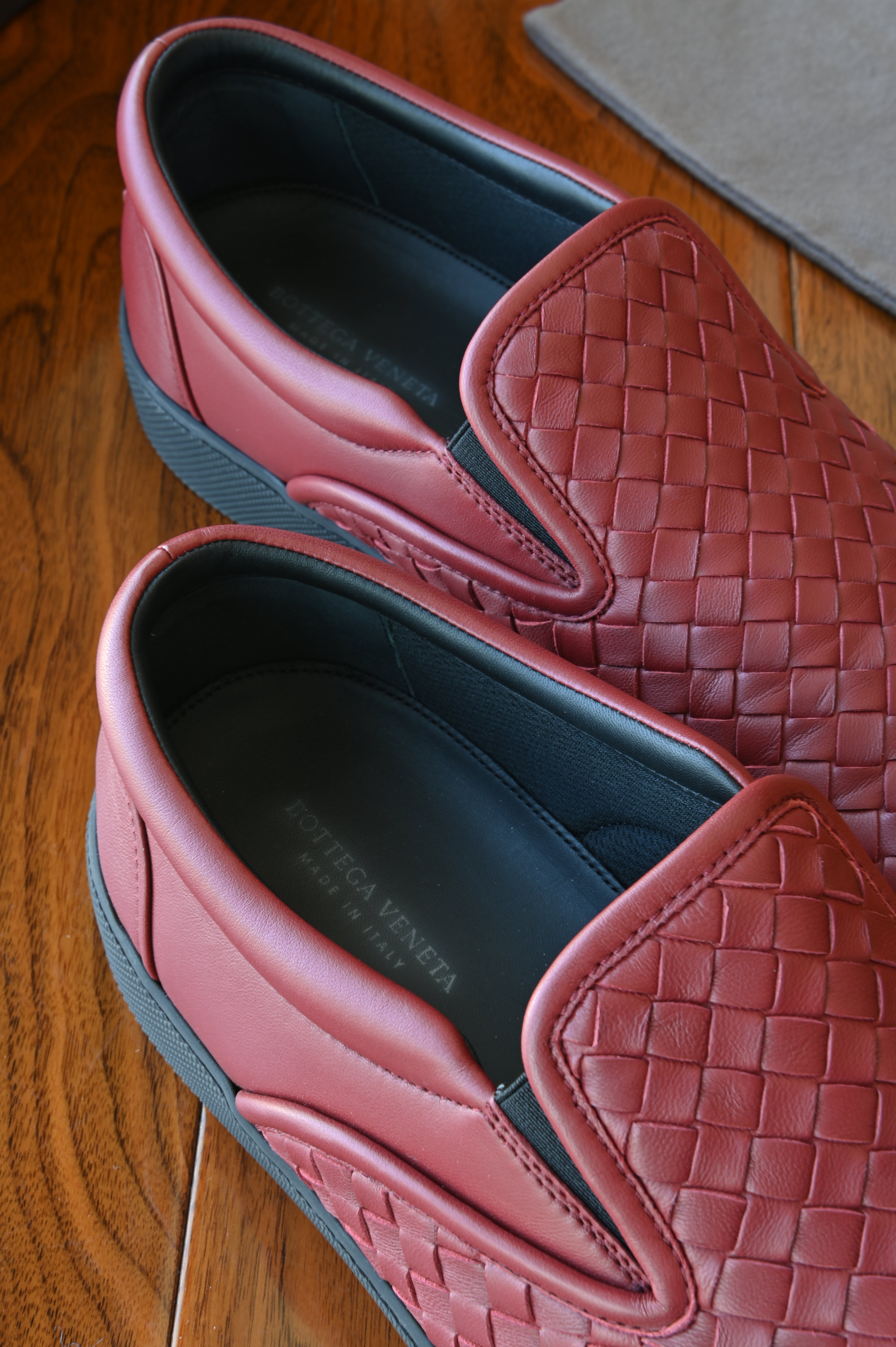 Bottega Veneta Red Leather Intrecciato Slip On Sneakers logo