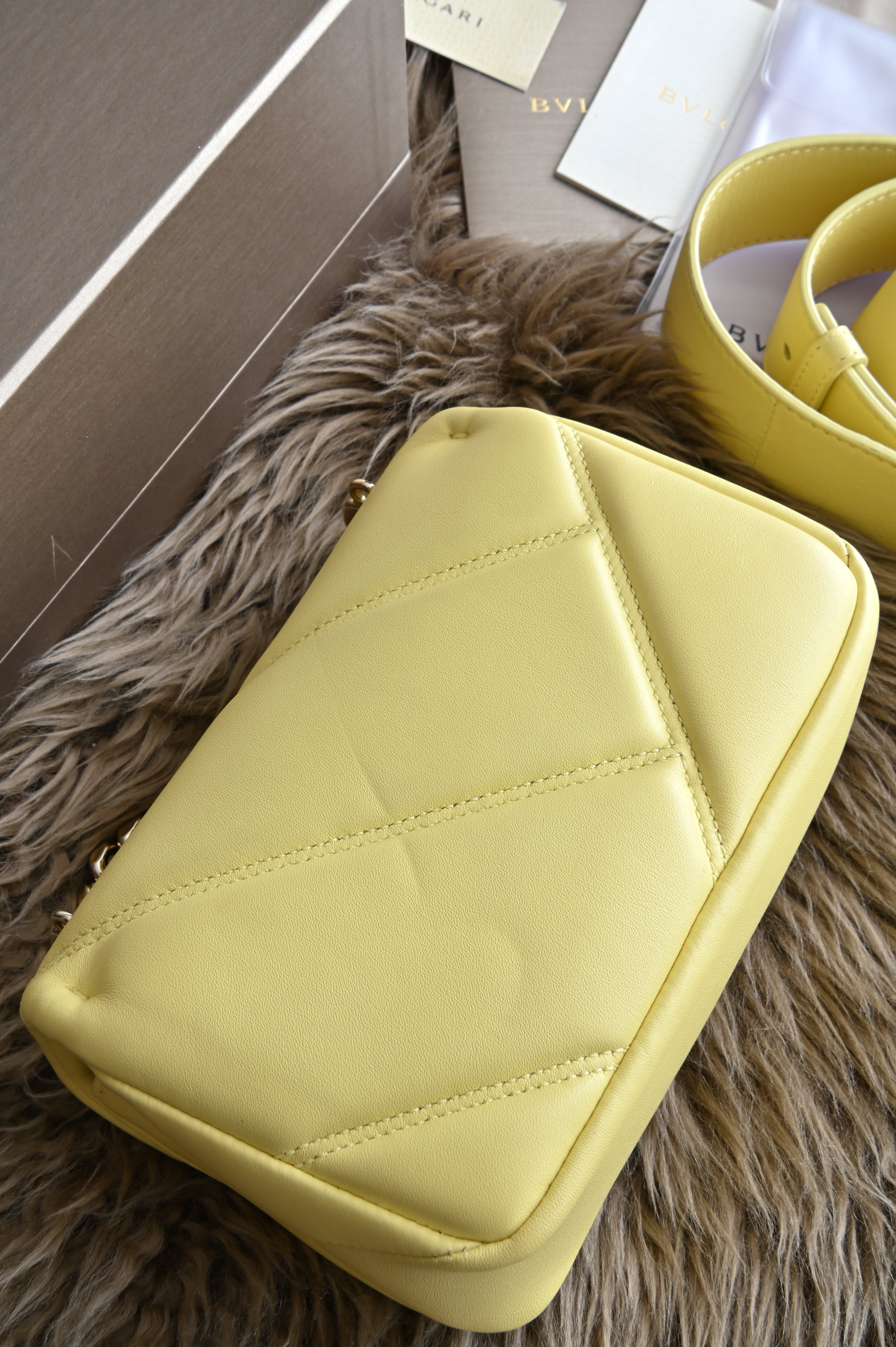 Bvlgari Serpenti Cabochon Small bag back