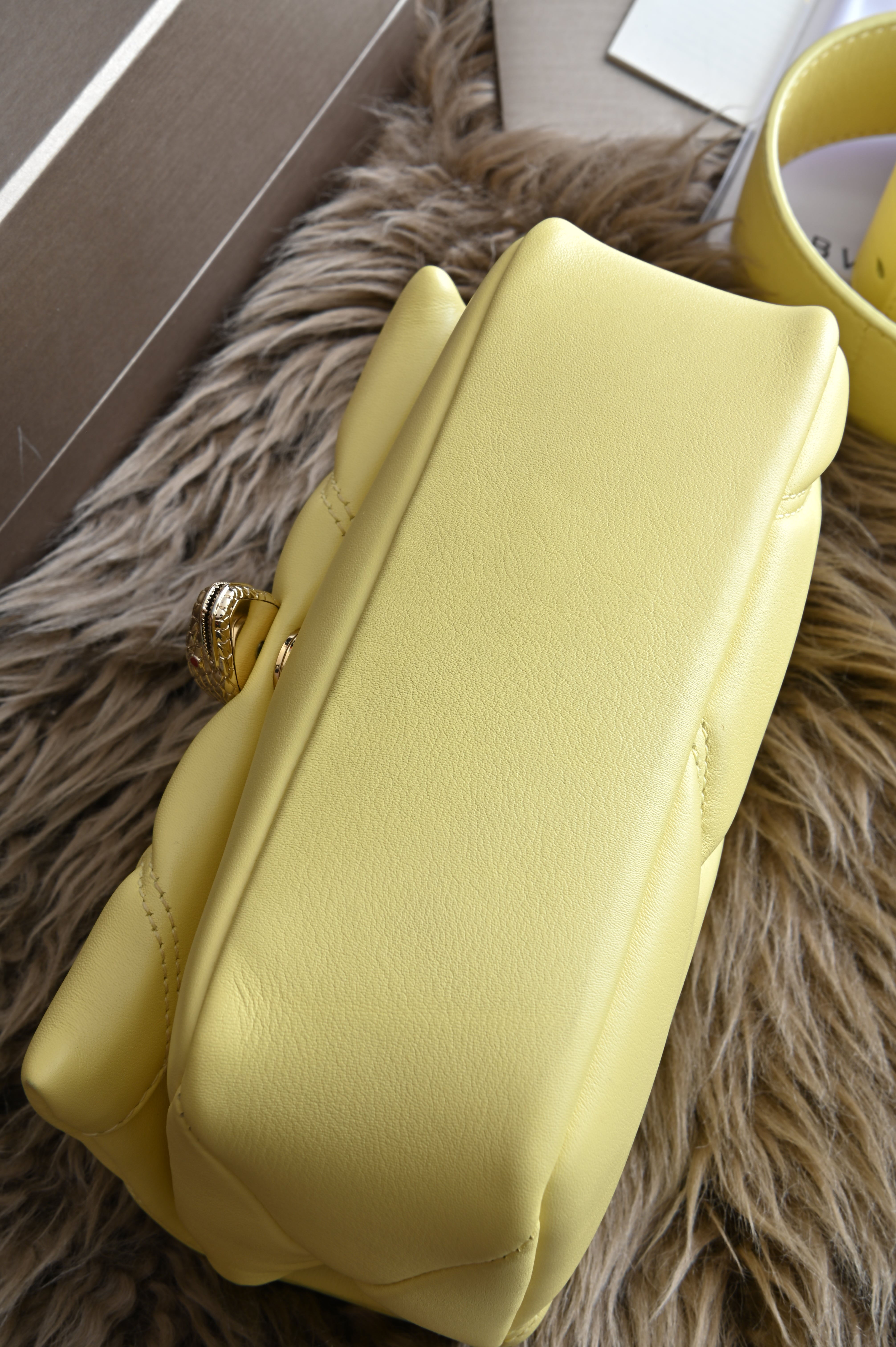 Bvlgari Serpenti Cabochon Small bag bottom